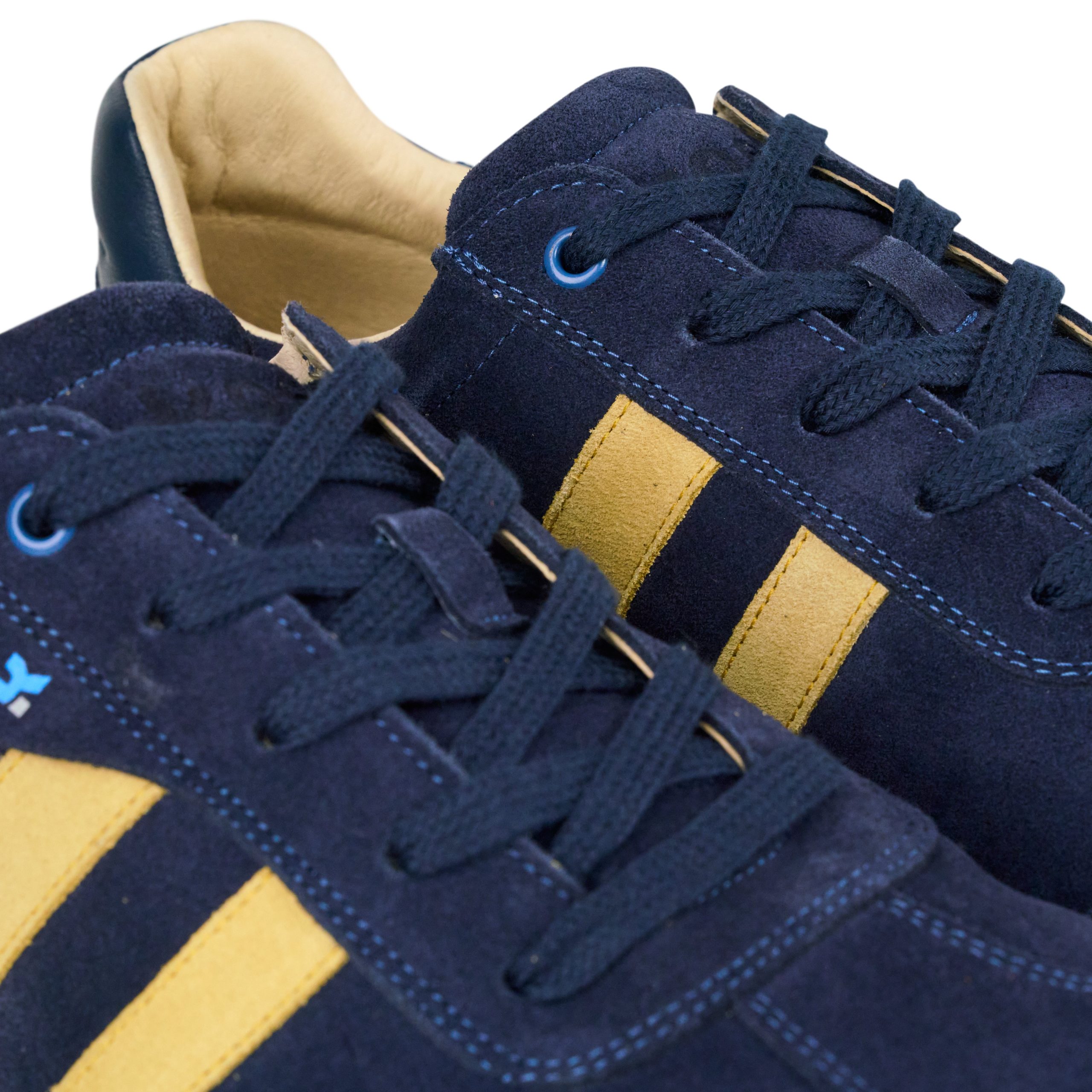 ILO Suede – Blue