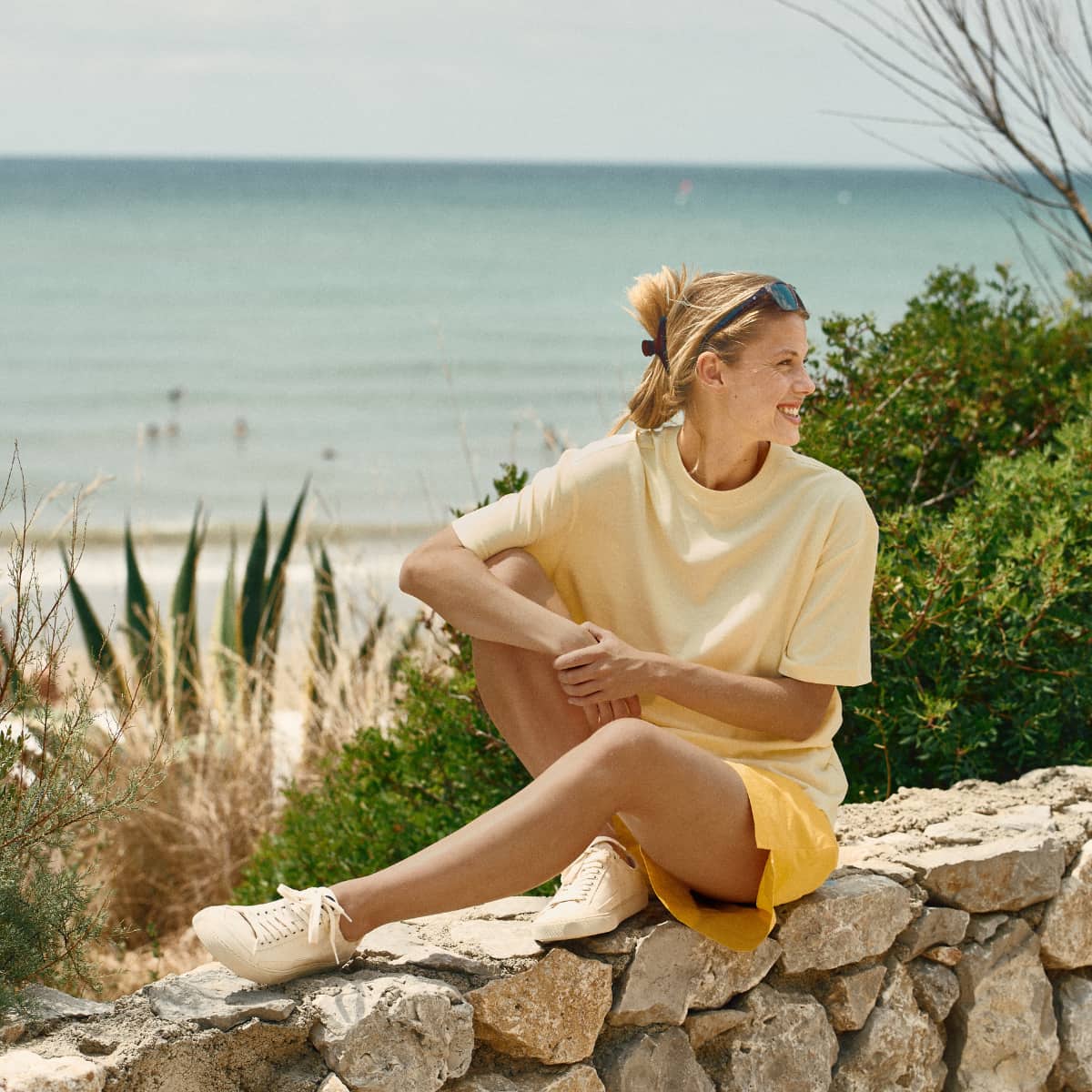 Peach – Ivory Canvas
