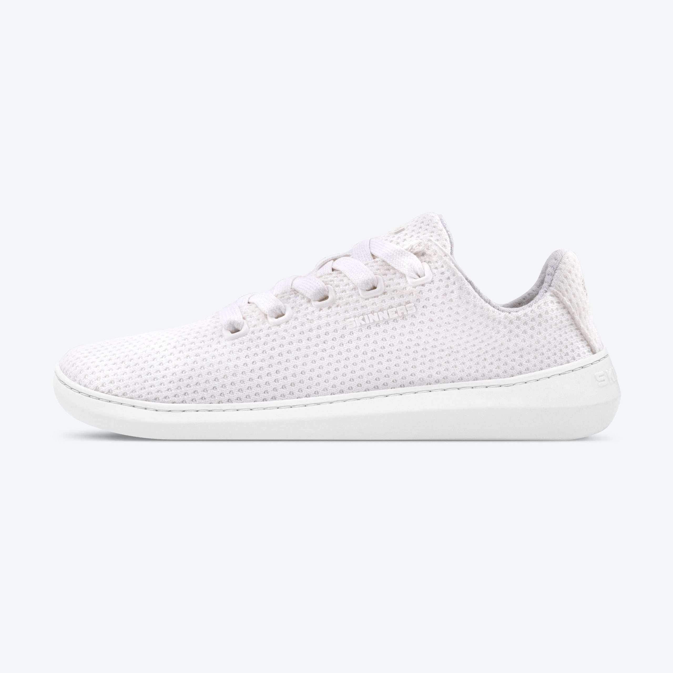 Globetrotter – White