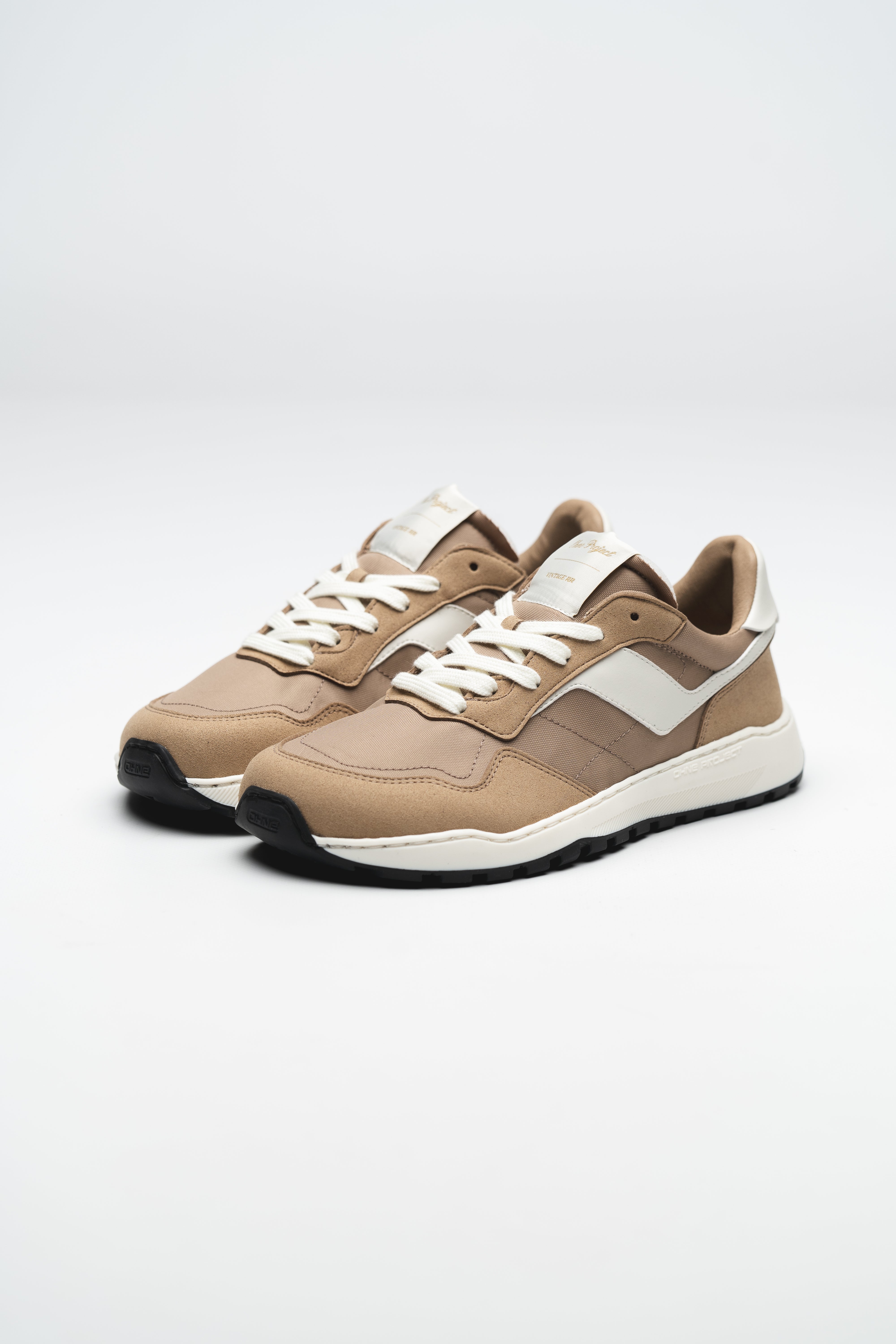 SNEAKER RETRO RUN – VINTAGE YUCA