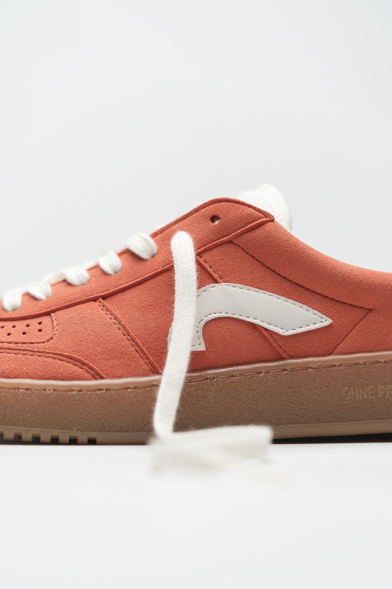 SNEAKER 070 – FLAMINGO