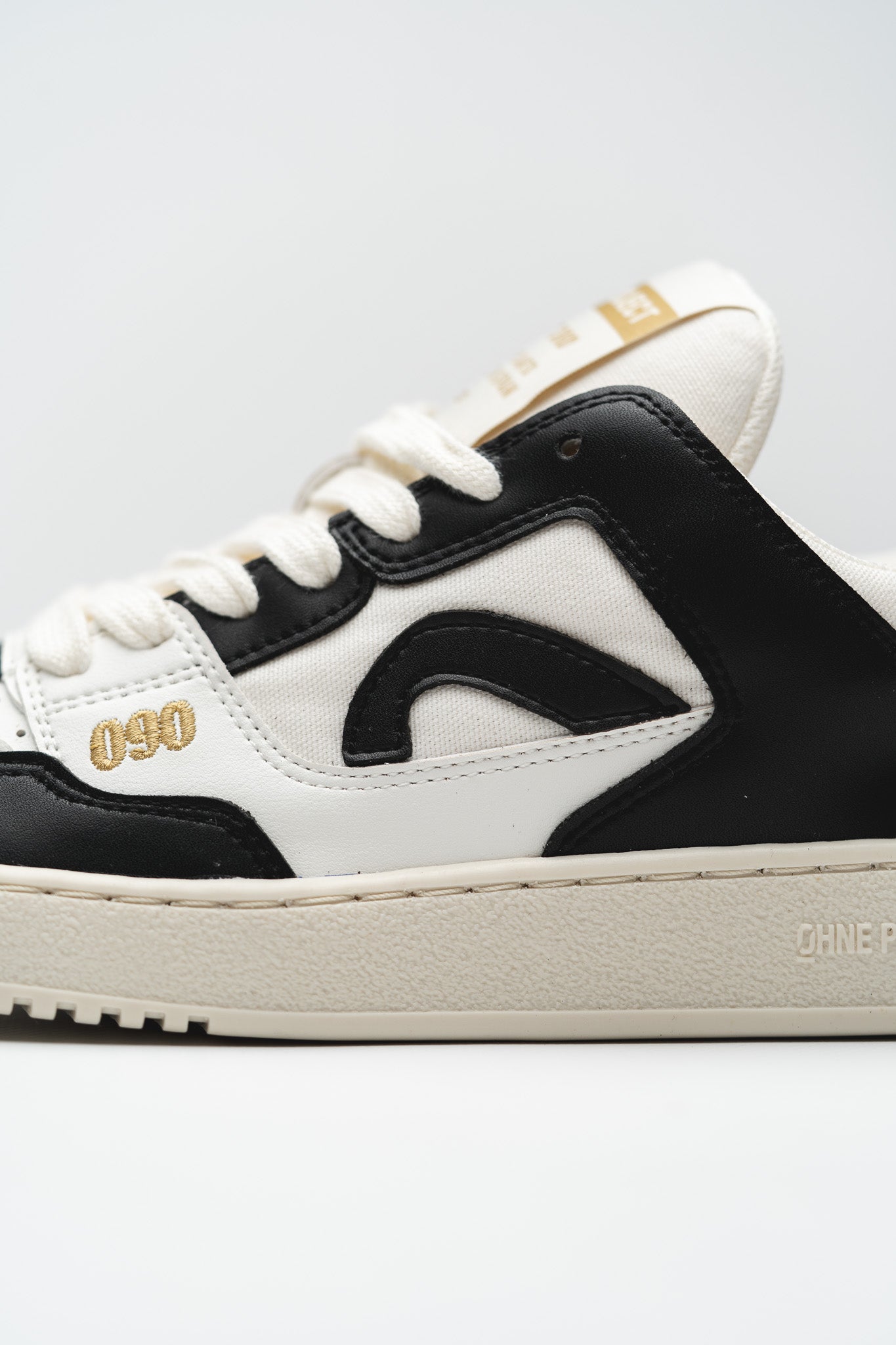 SNEAKER 090 – PENGUIN