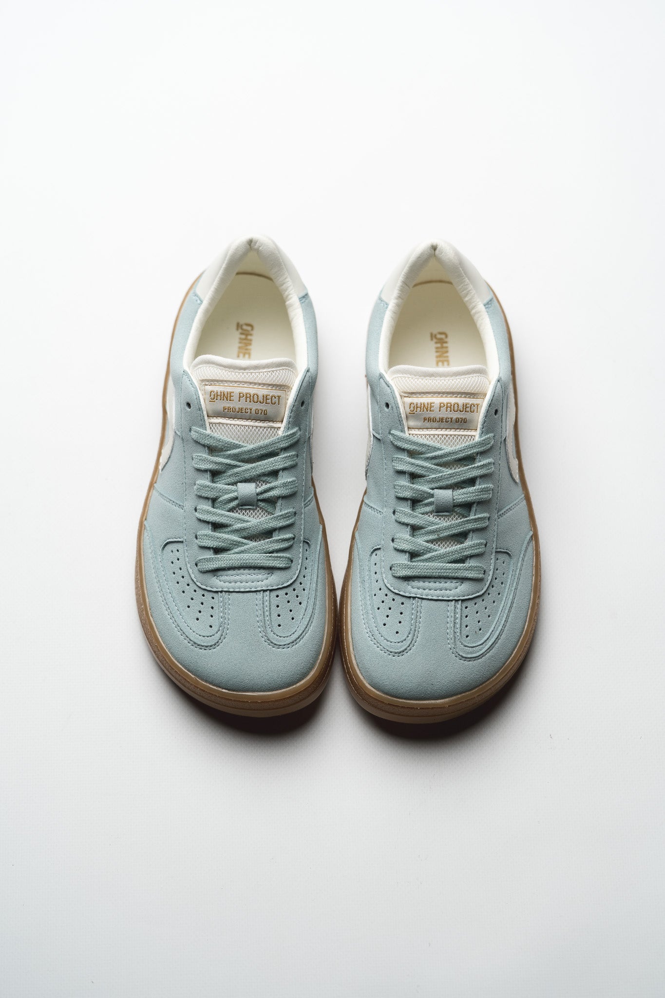 SNEAKER 070 – BABY BLUE