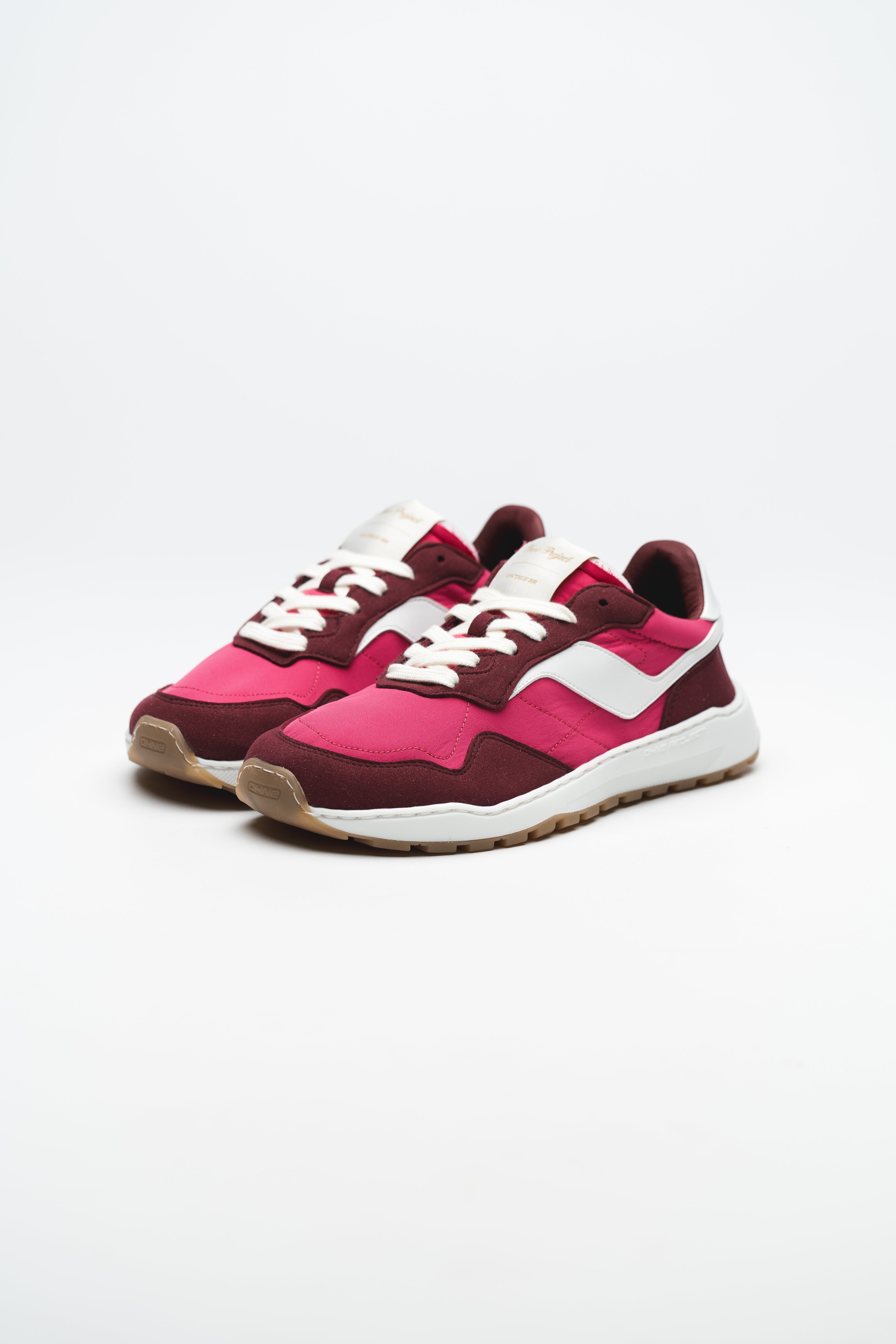 SNEAKER RETRO RUN – VINTAGE BEETROOT