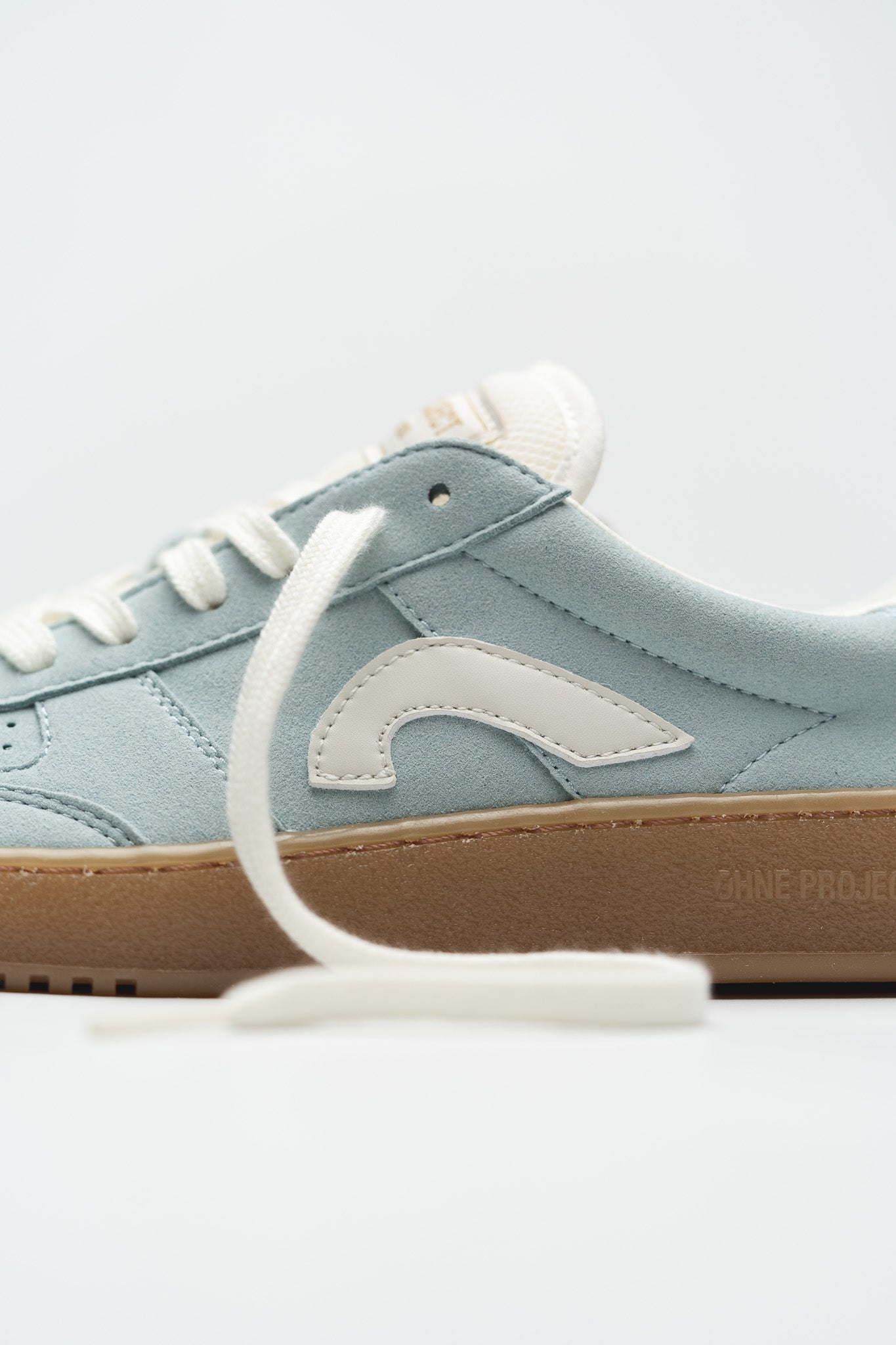 SNEAKER 070 – BABY BLUE