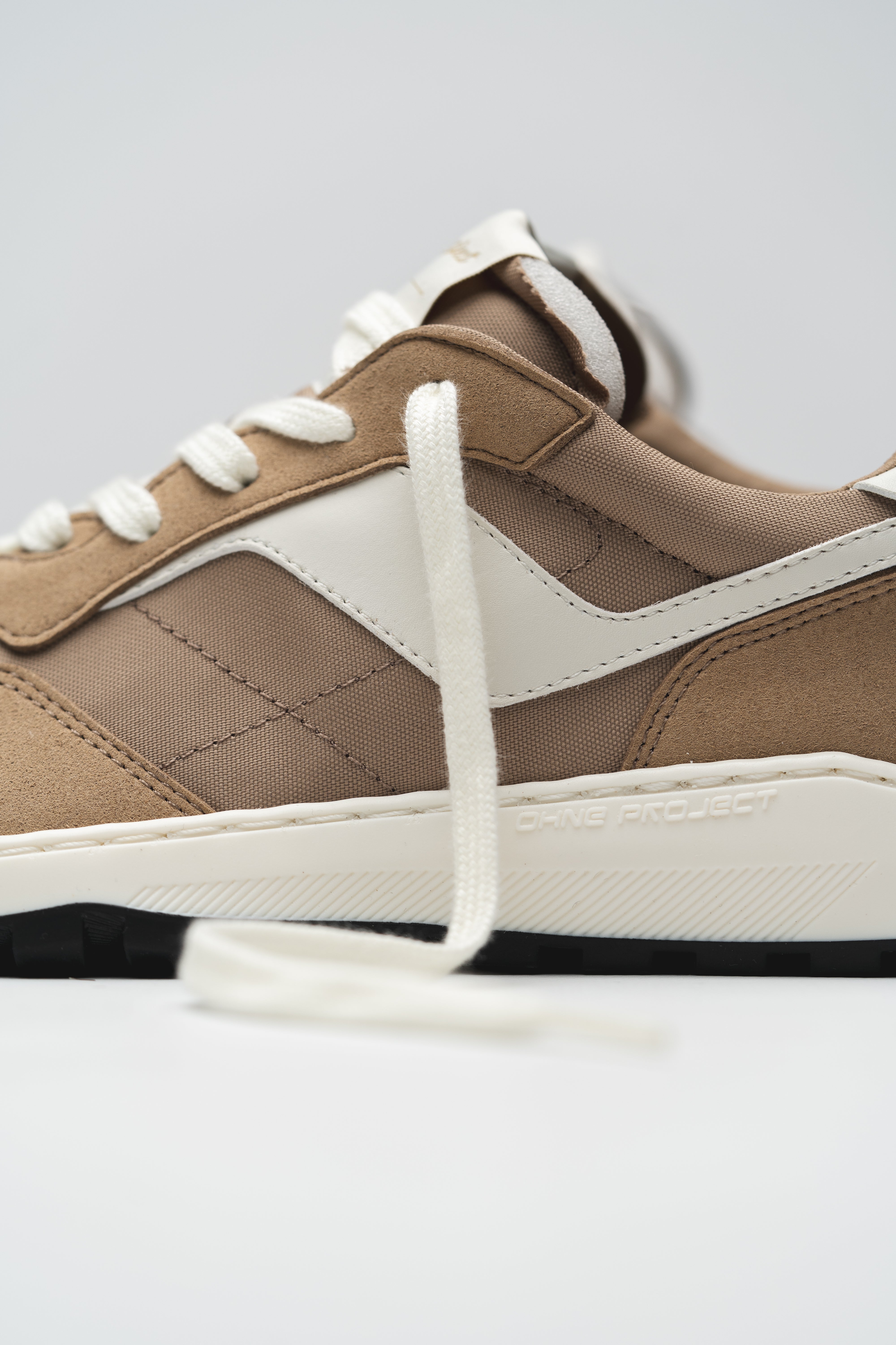 SNEAKER RETRO RUN – VINTAGE YUCA