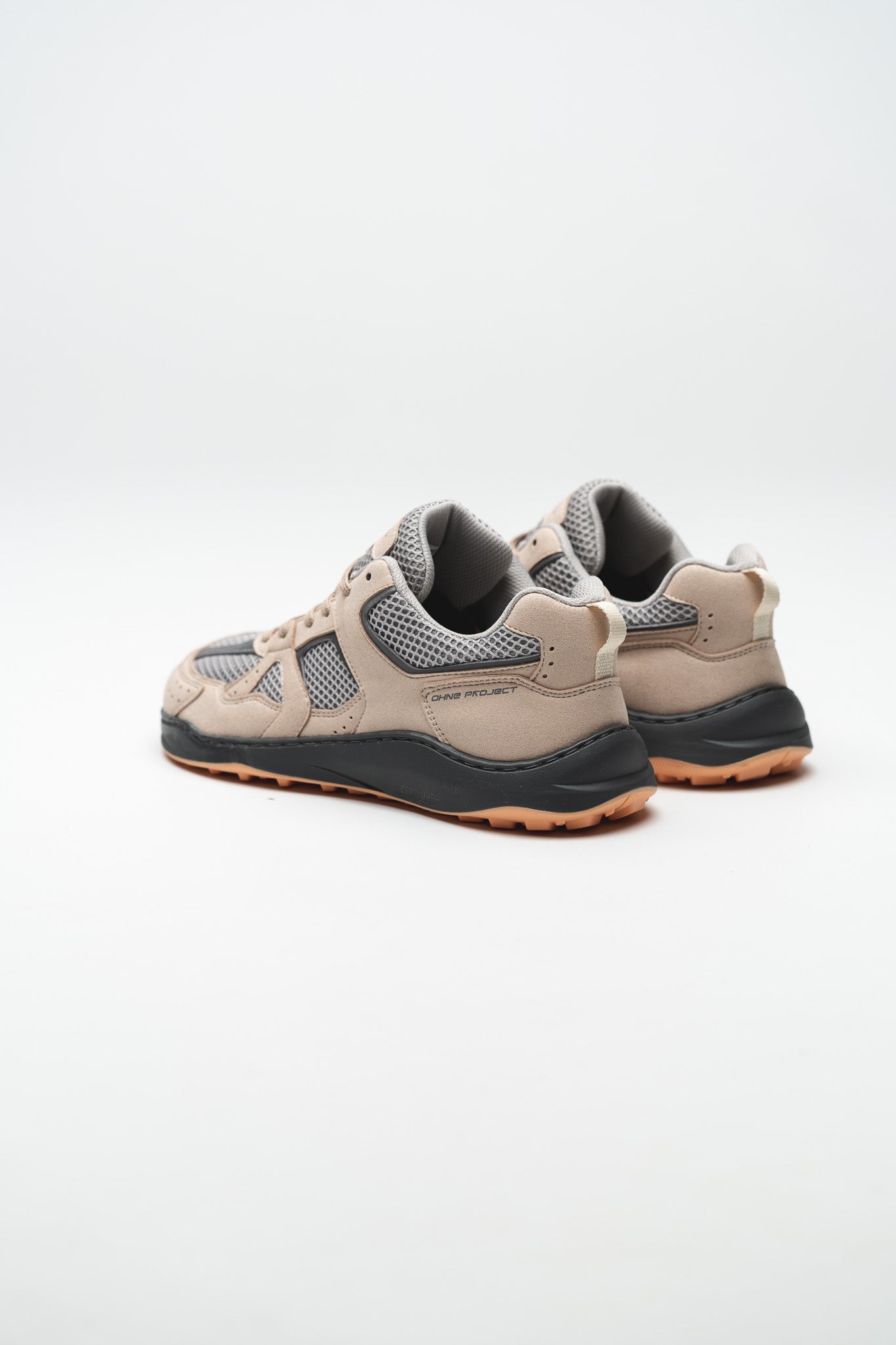 SNEAKER RETRO RUN – NUDE