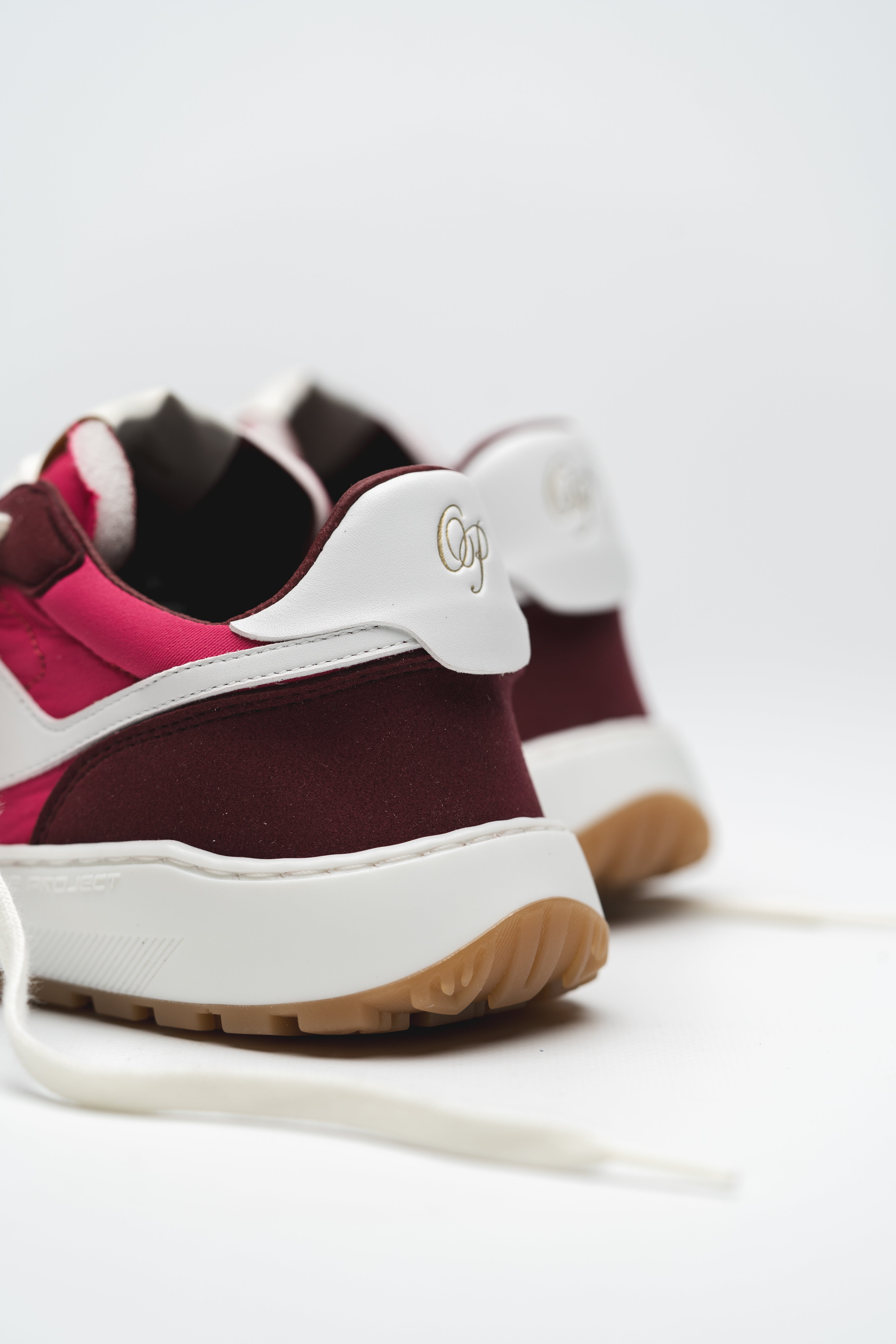 SNEAKER RETRO RUN – VINTAGE BEETROOT