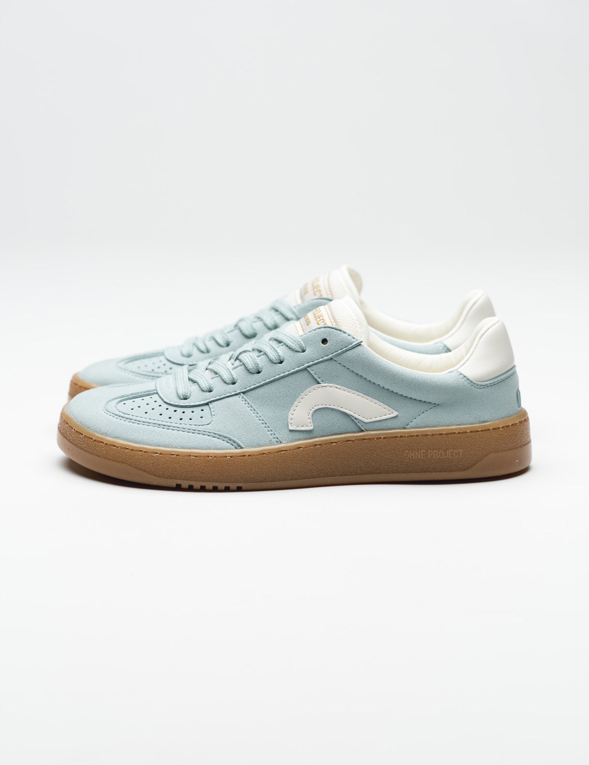 SNEAKER 070 – BABY BLUE