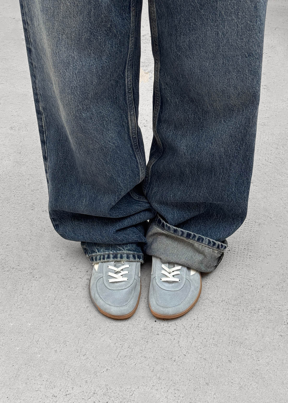 Tb.83 Barefoot – Dusty Blue