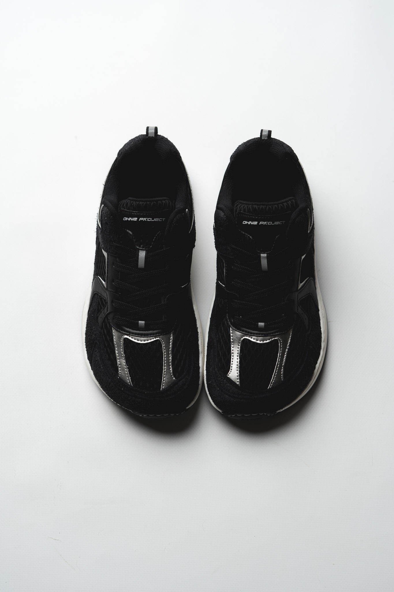 SNEAKER RETRO RUN – SILVER BLACK