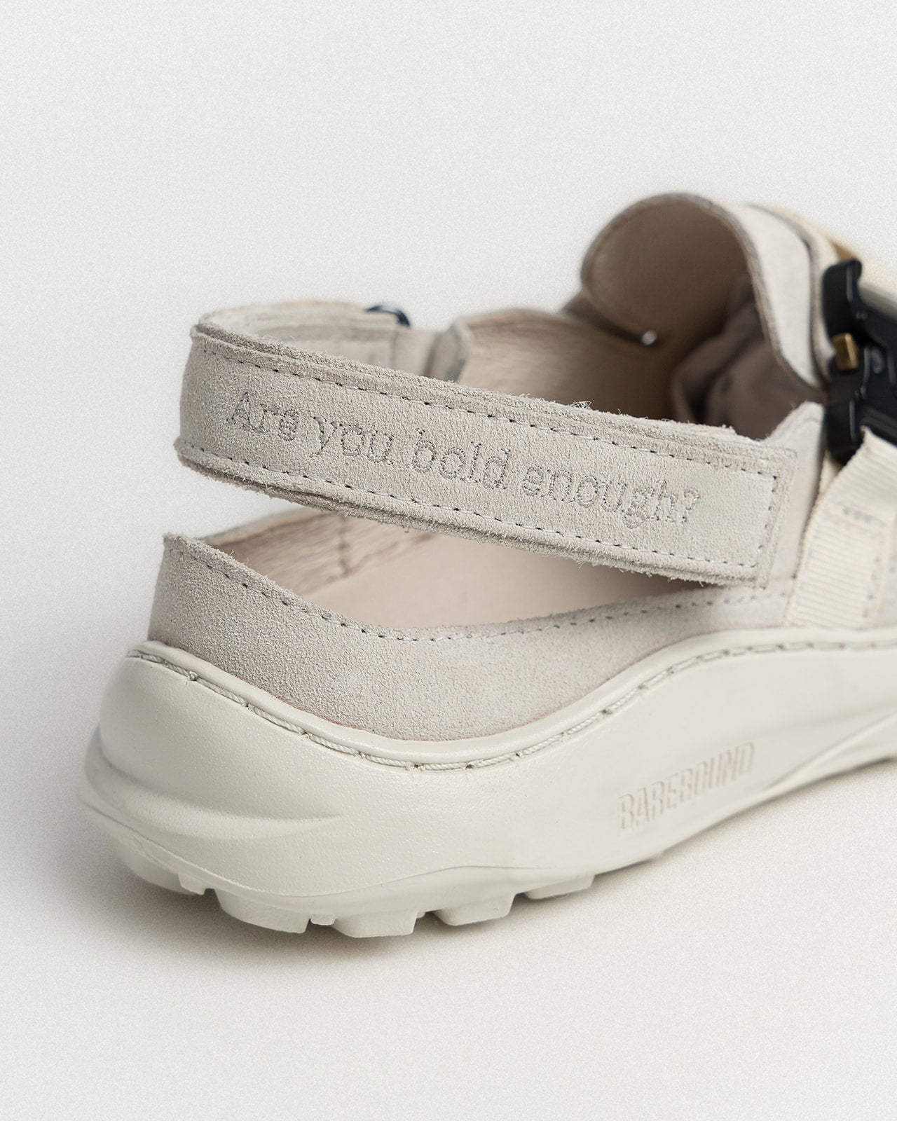 VULCAN – Off White