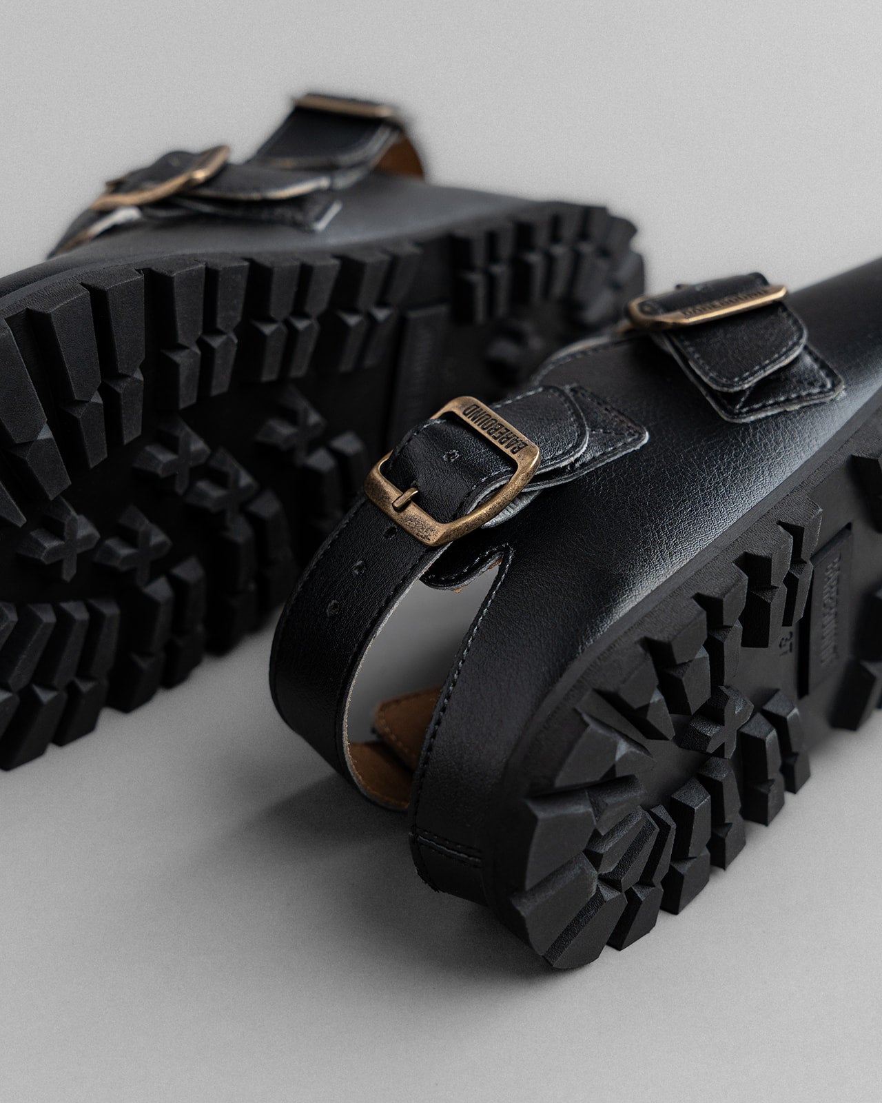 IKAROS GLAZE – Black