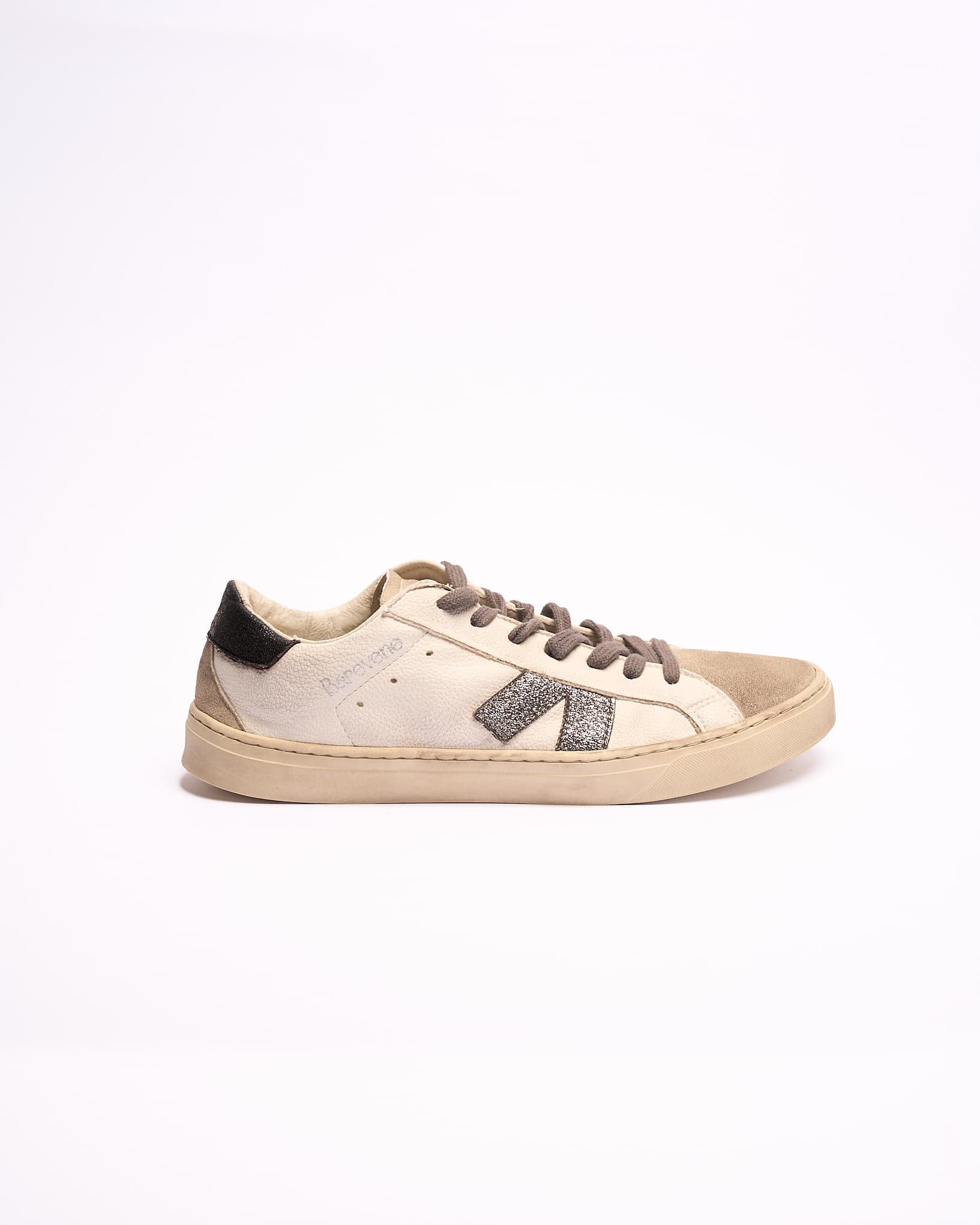 Strada – Silver