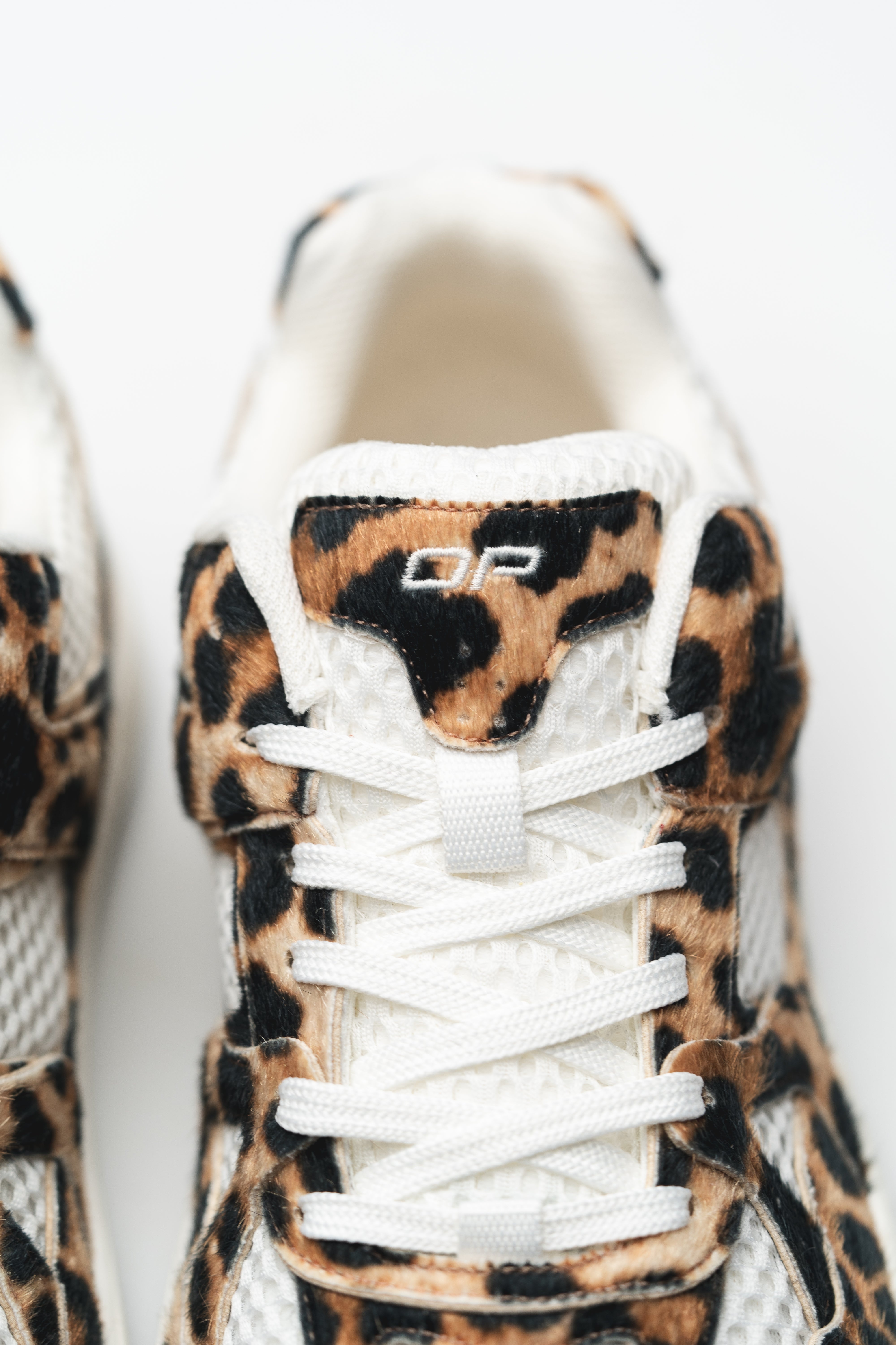 SNEAKER RETRO RUN – ANIMAL PRINT