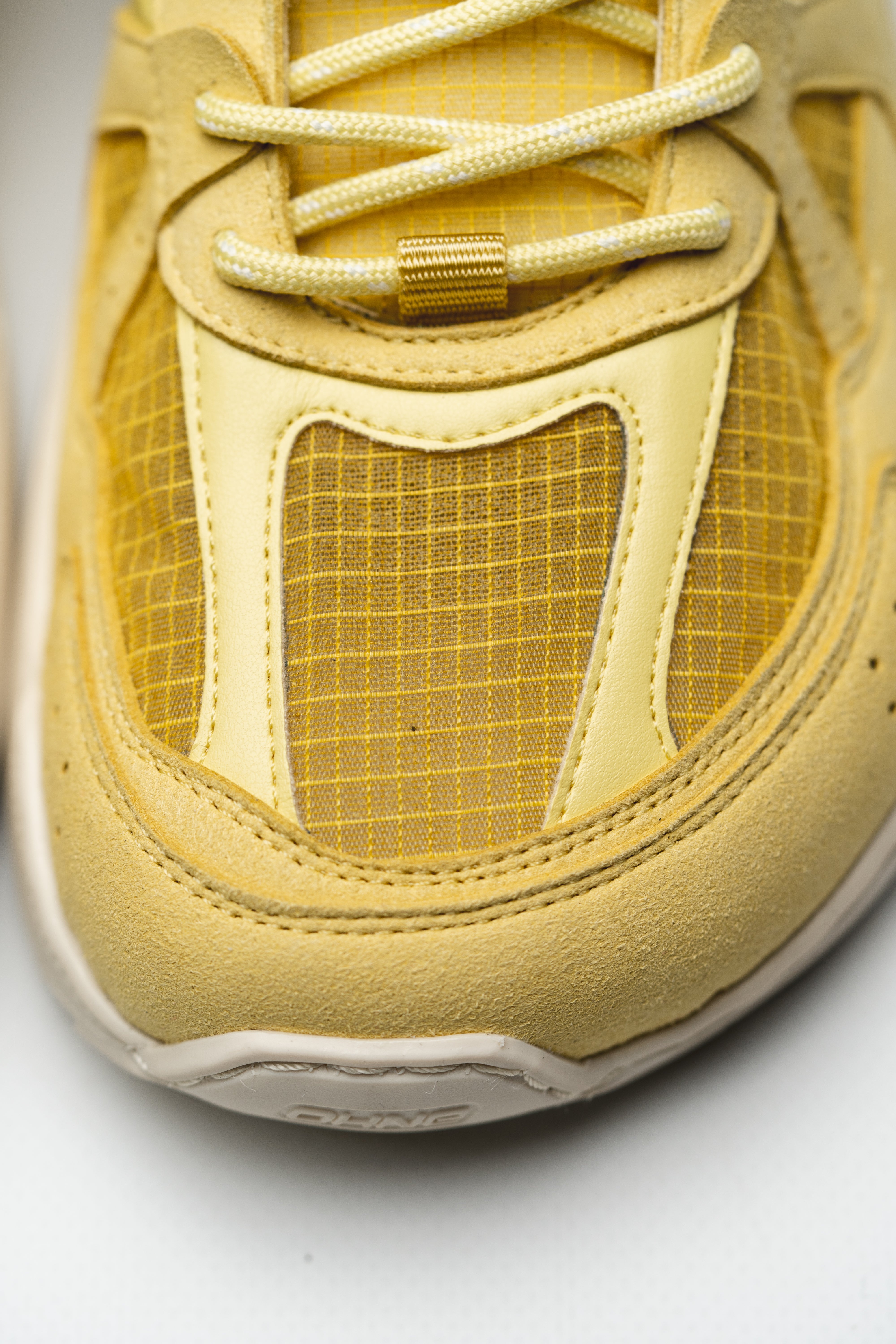 SNEAKER RETRO RUN – SWEET CORN