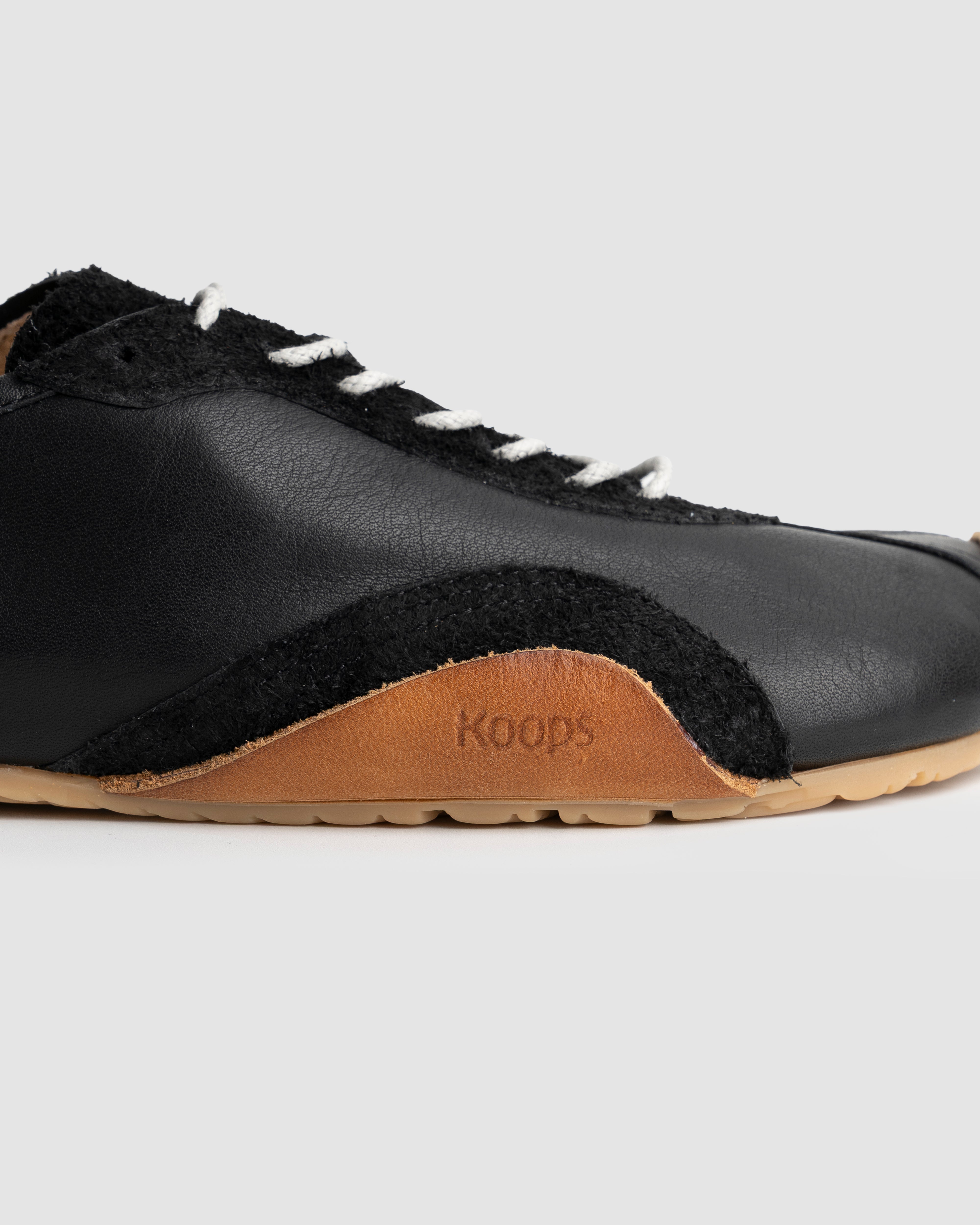 Zen nappa barefoot sneaker – coal