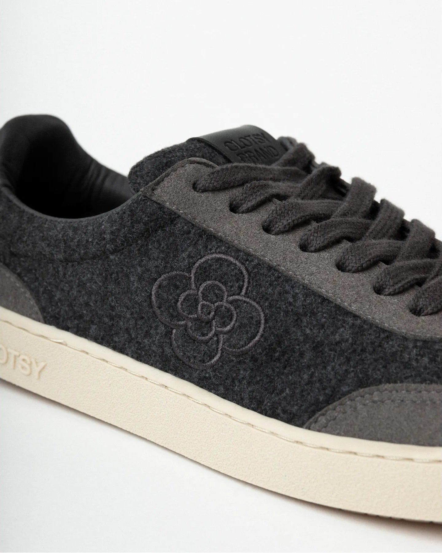 Luzia – Grey