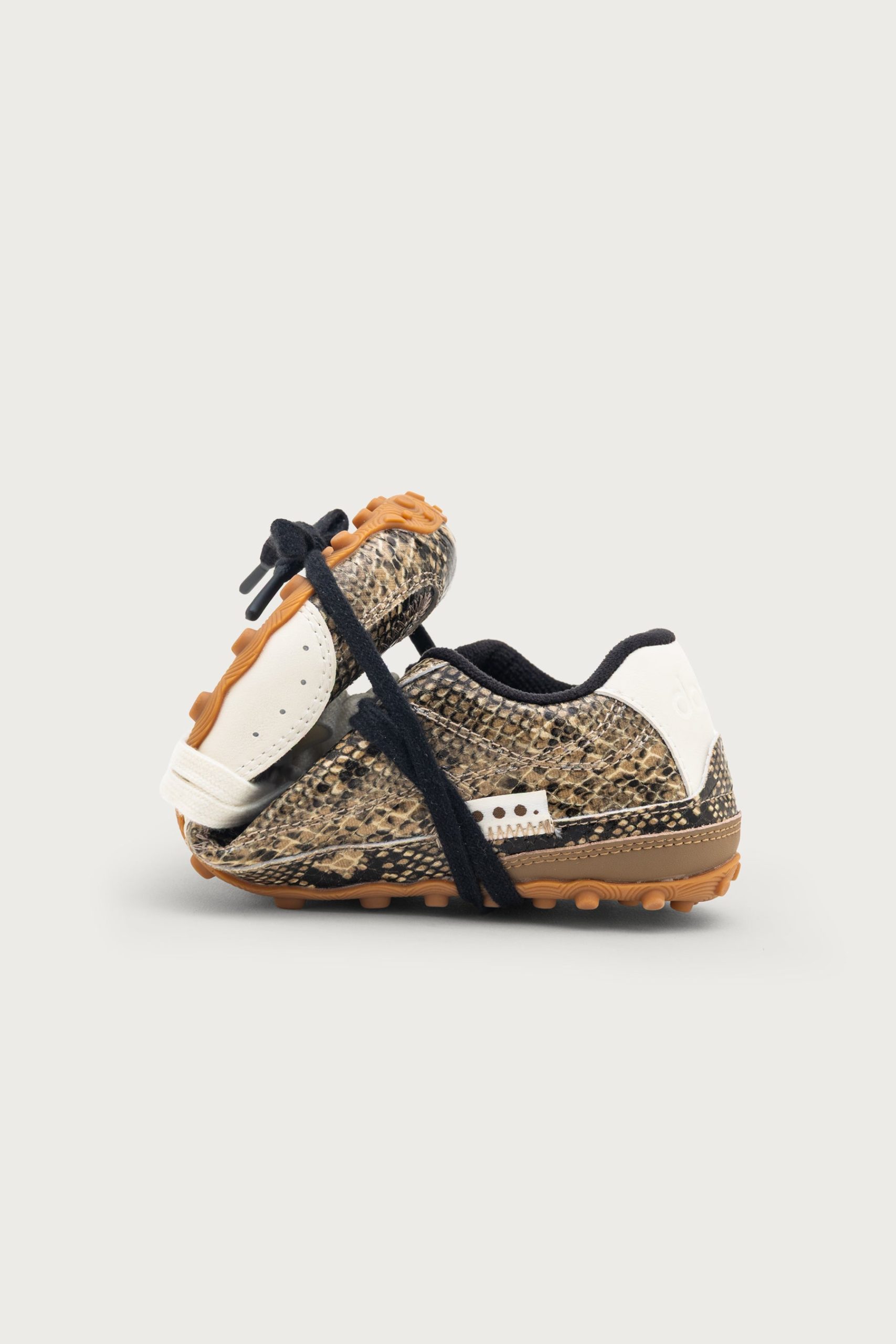 ZERO – BROWN