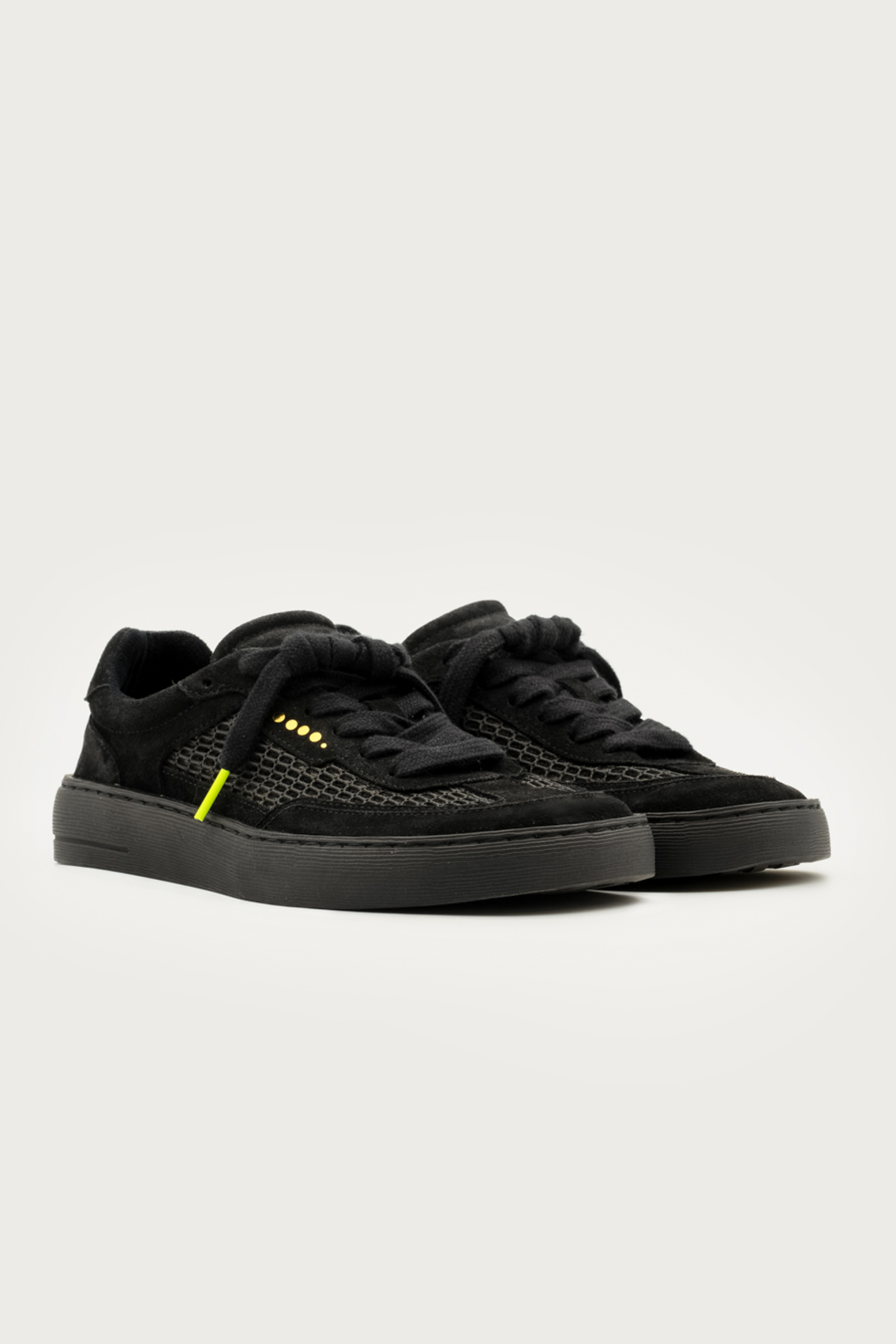 Soho – Mesh Black
