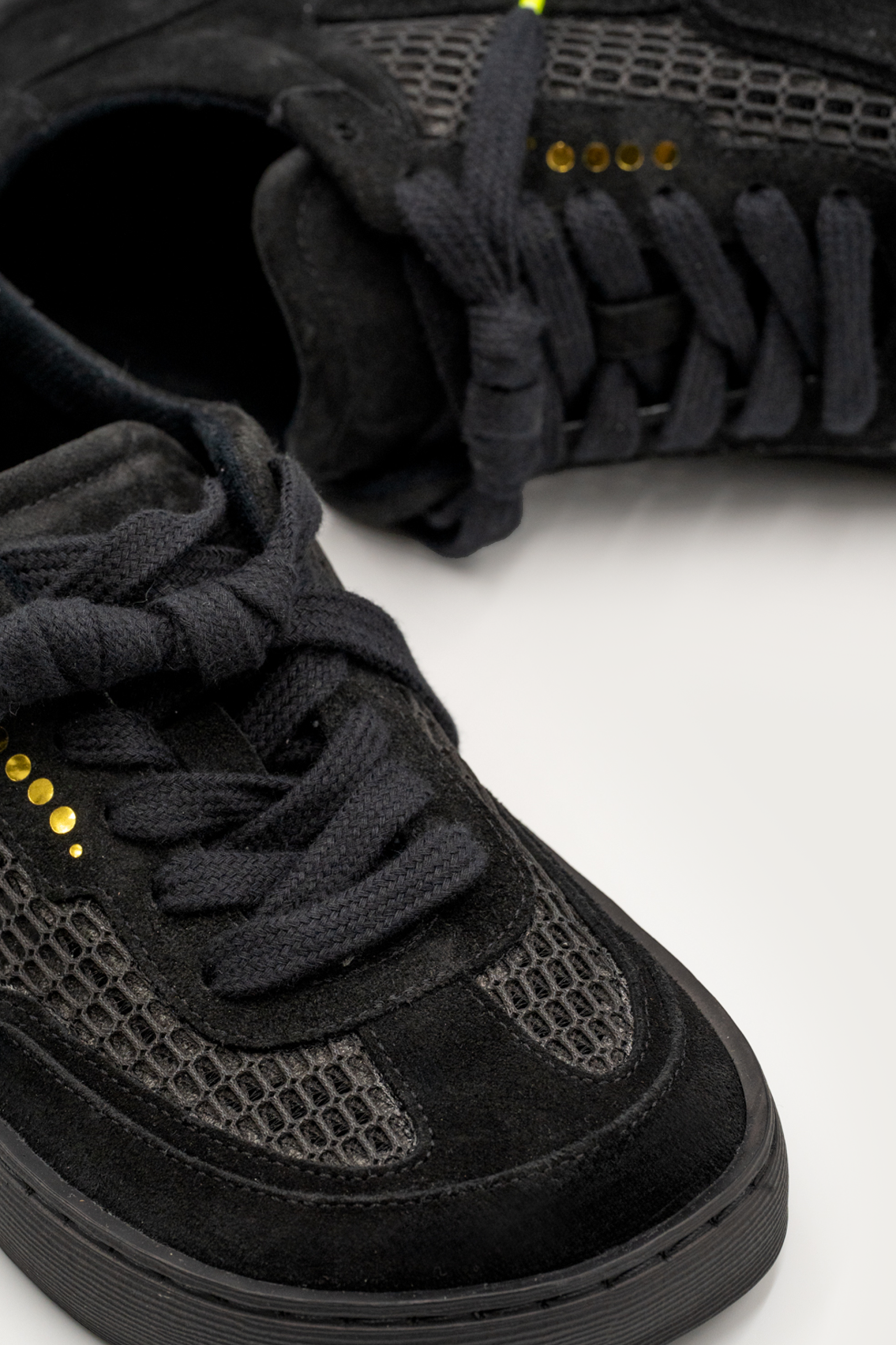 Soho – Mesh Black