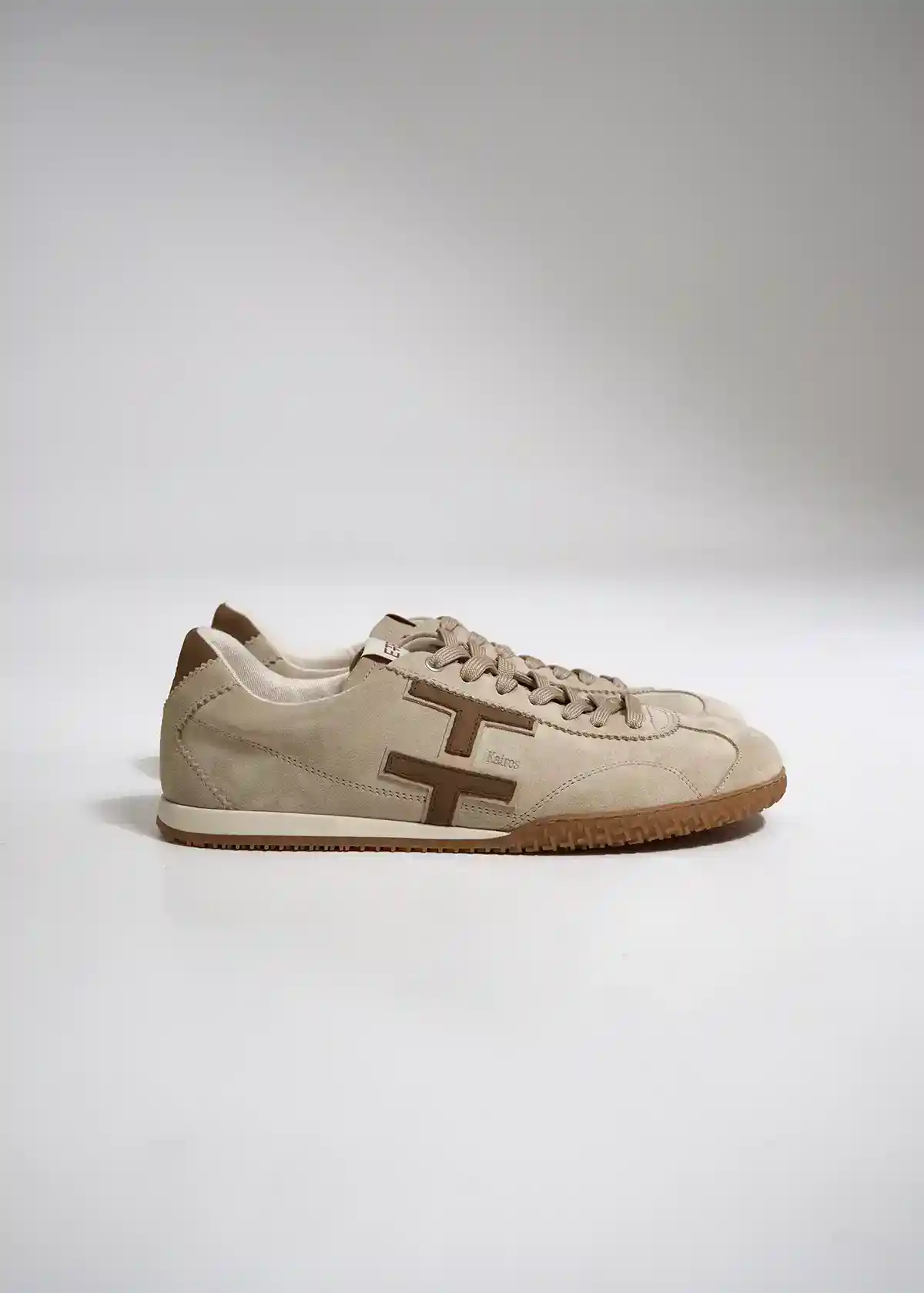 Beige / Taupe