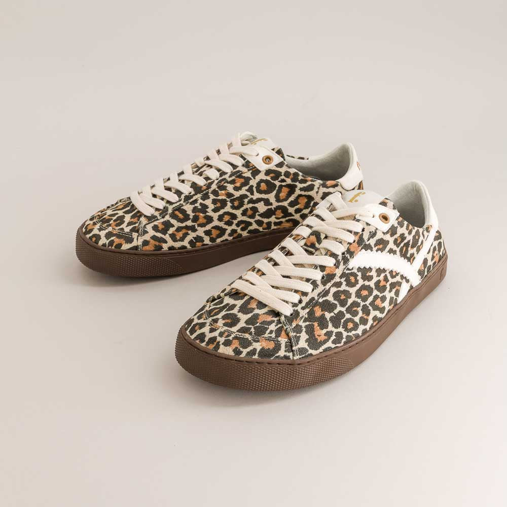 Peach – Leopard & White