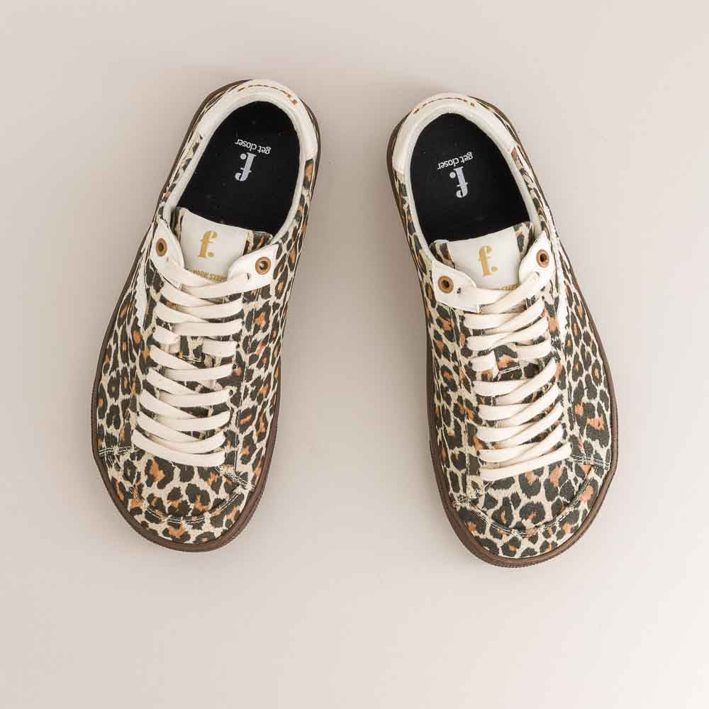 Peach – Leopard & White