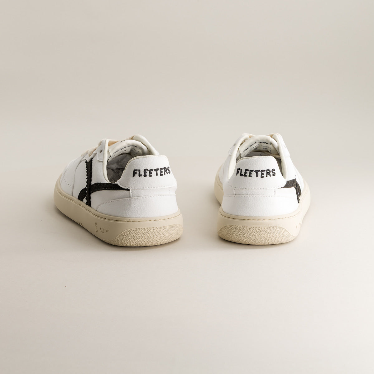Mango – White Black