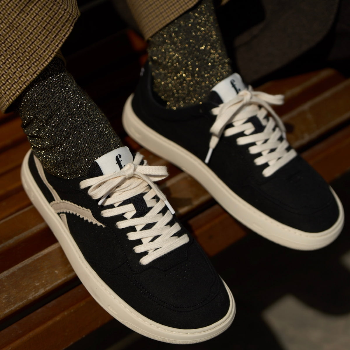 Kiwi – Black