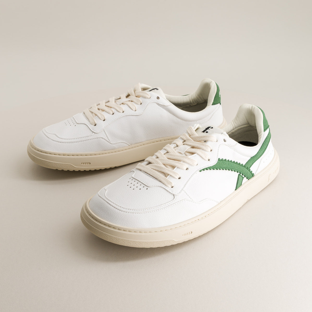 Kiwi – White Green