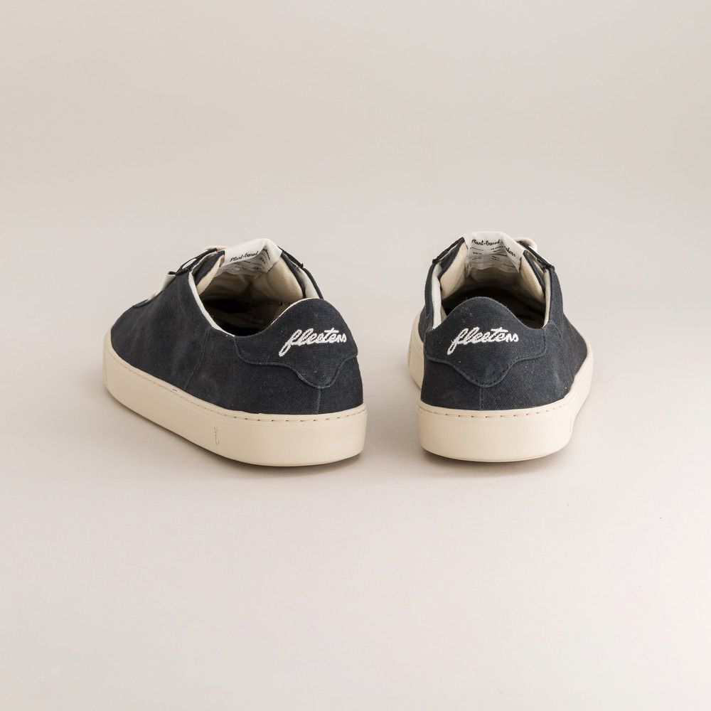 Peach – Black Canvas