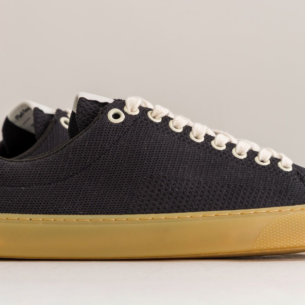 Peach – Knit Black Gum