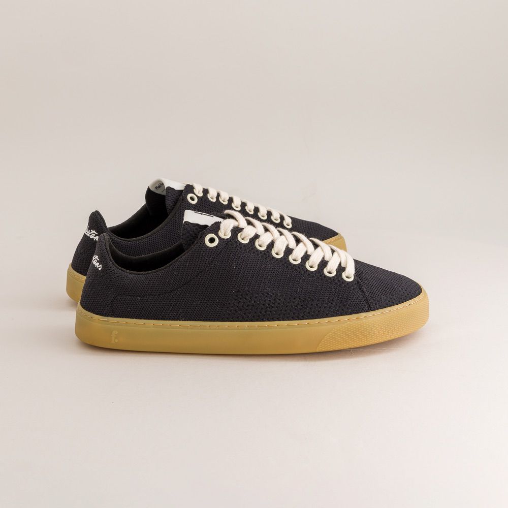 Peach – Knit Black Gum