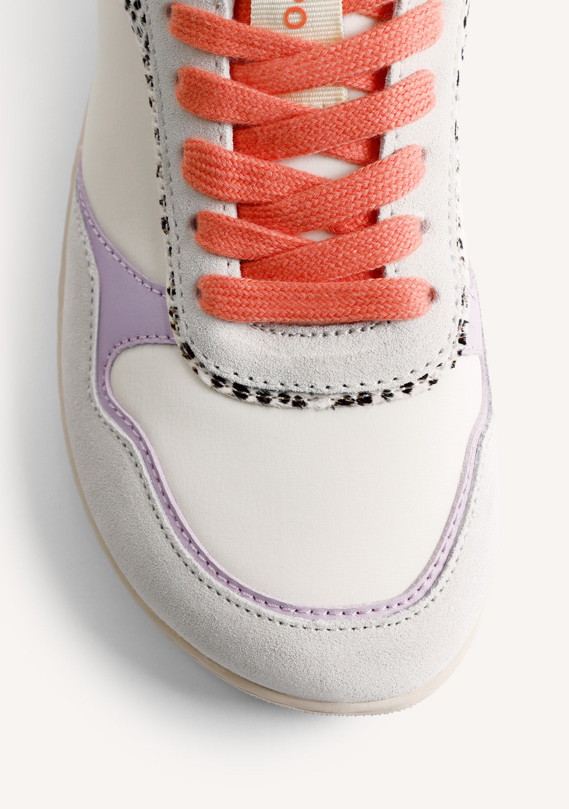 LUANDA – Cream/White
