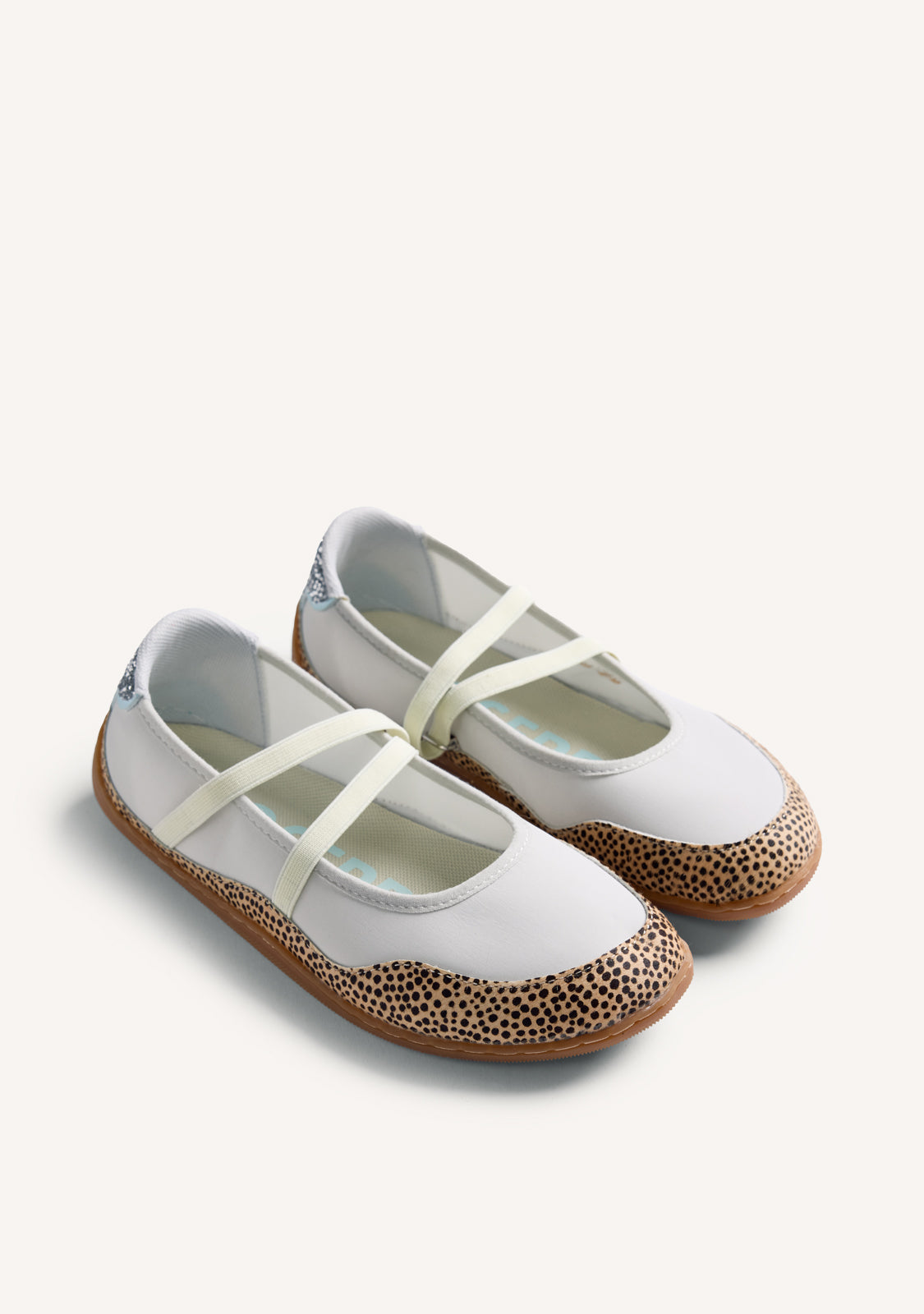 OSTRANDER – Grey