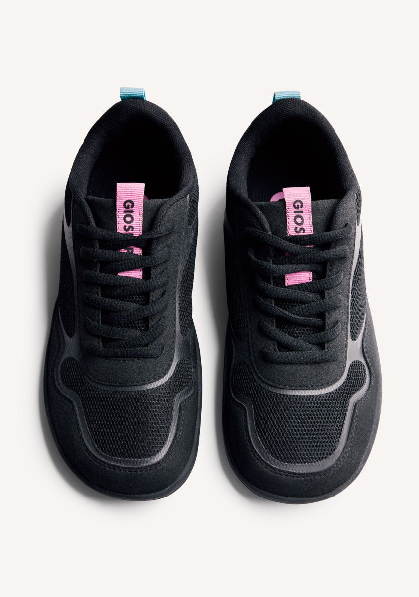 LEOTA – Black