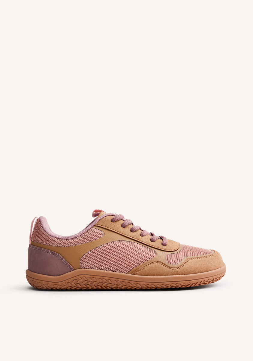 LEOTA – Beige