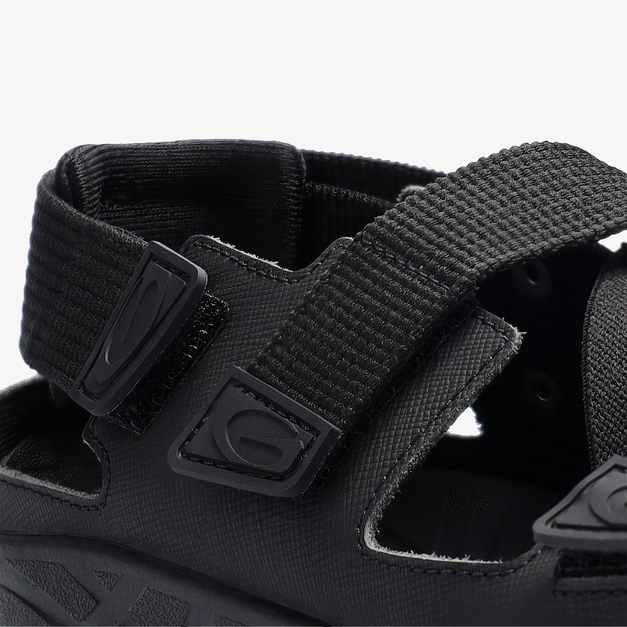 Trace Men – Black