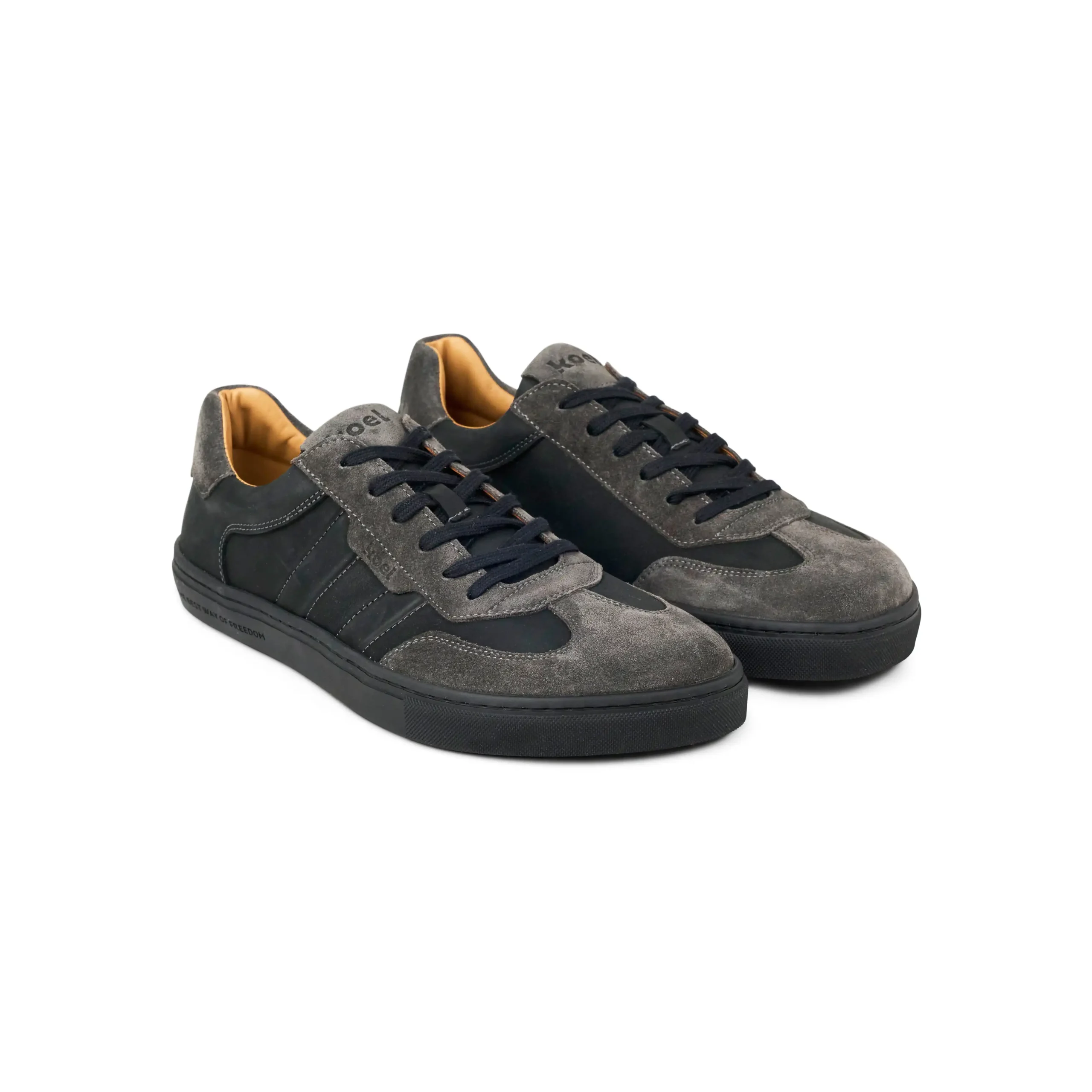 HELIO Suede – Black