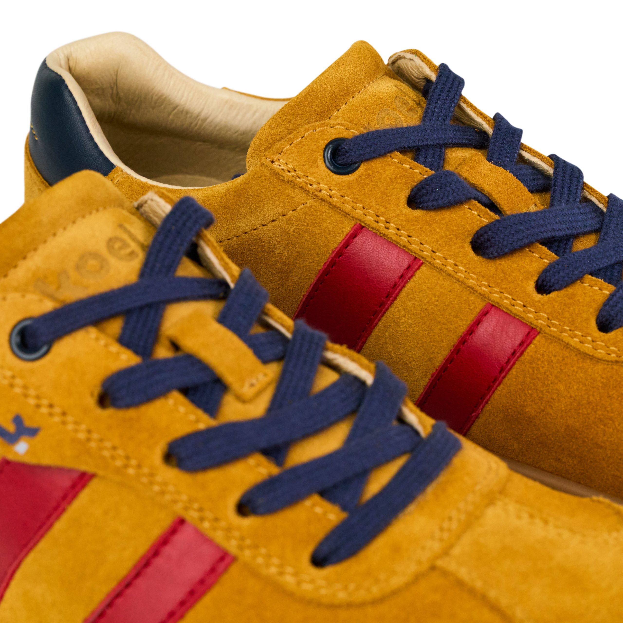 ILA Suede – Ocra