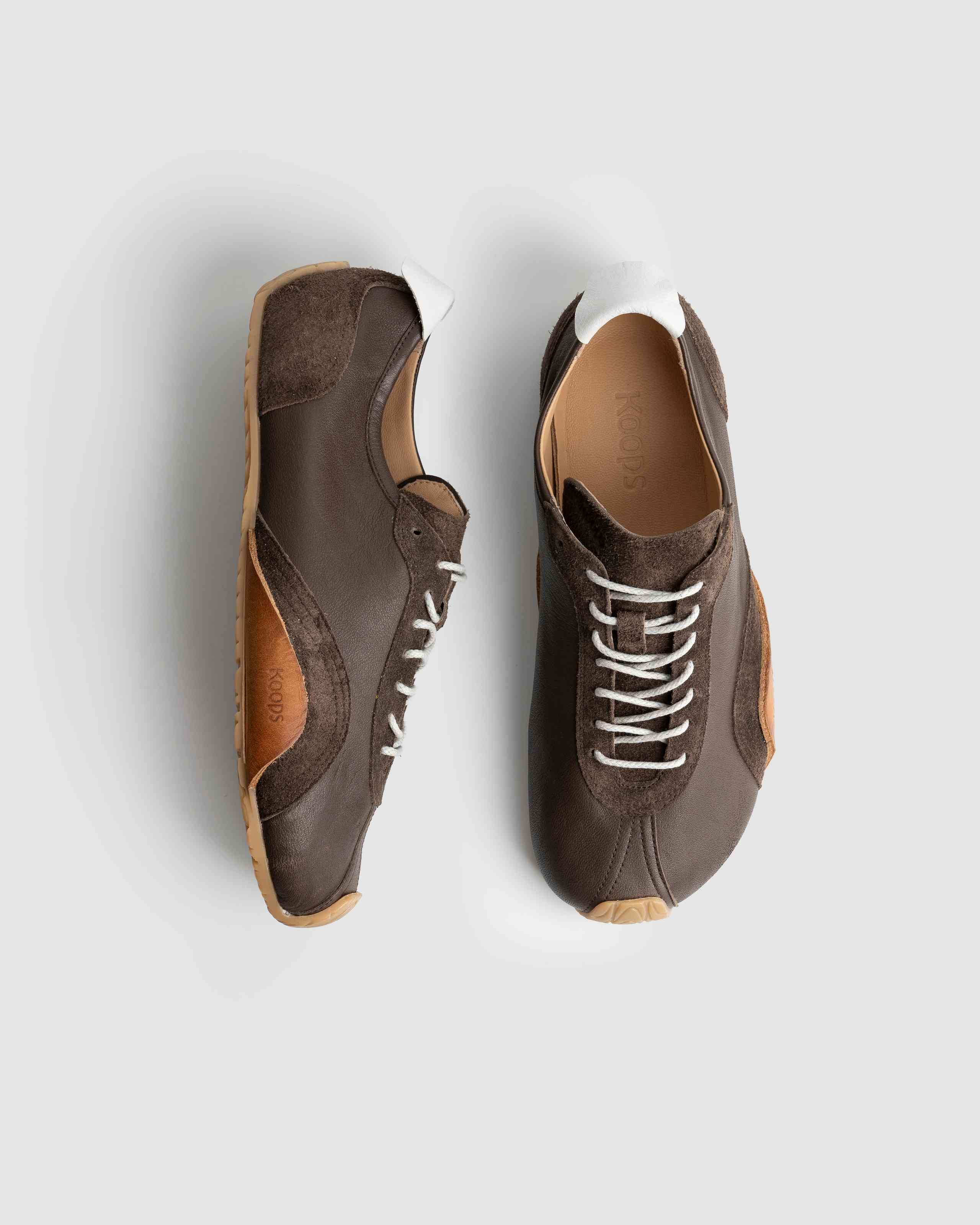 Zen nappa barefoot sneaker – dark wood