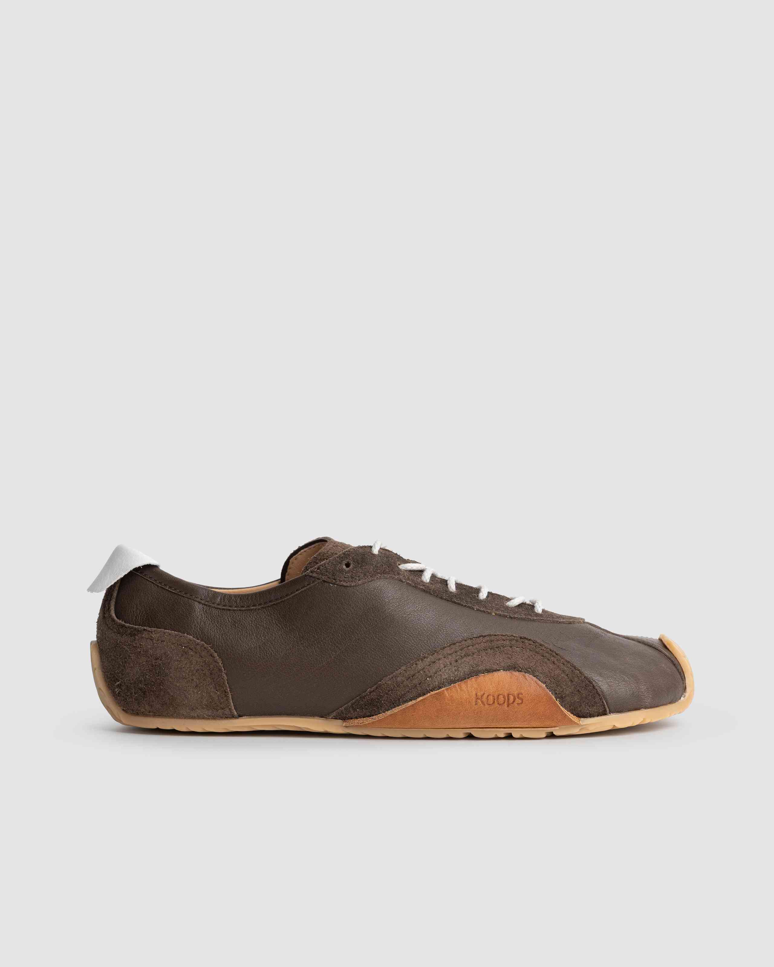Zen nappa barefoot sneaker – dark wood