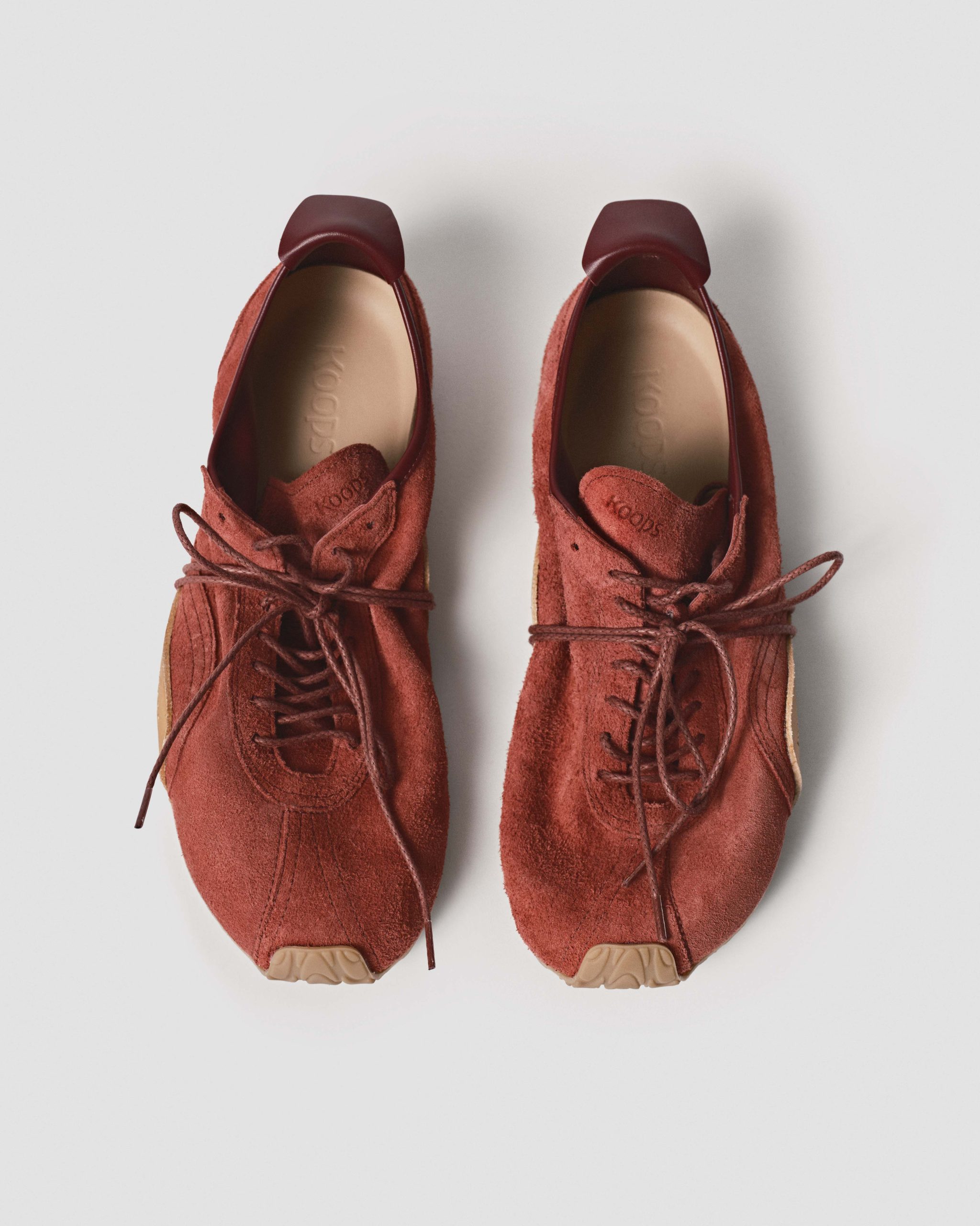 Zen barefoot sneaker – lava