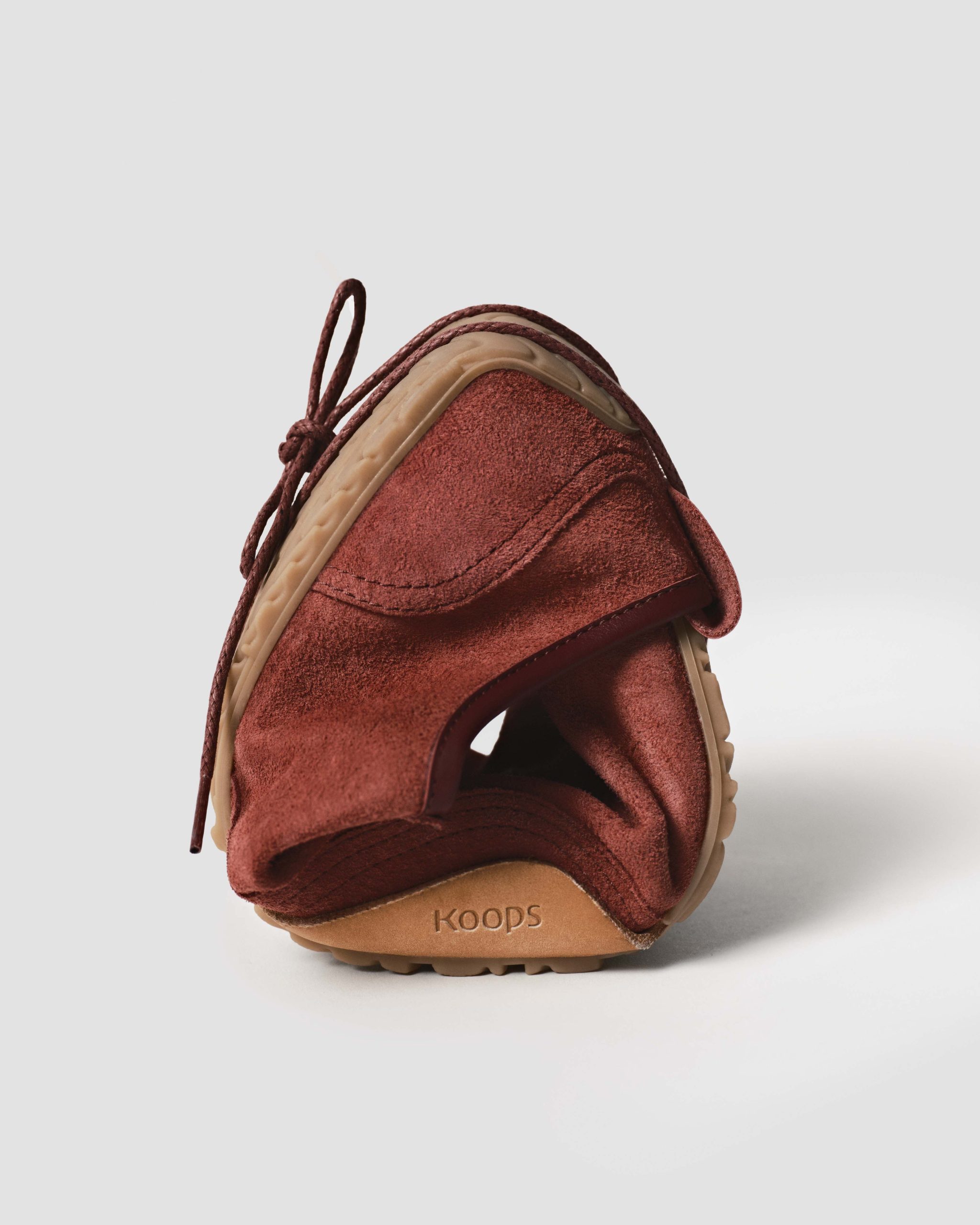 Zen barefoot sneaker – lava