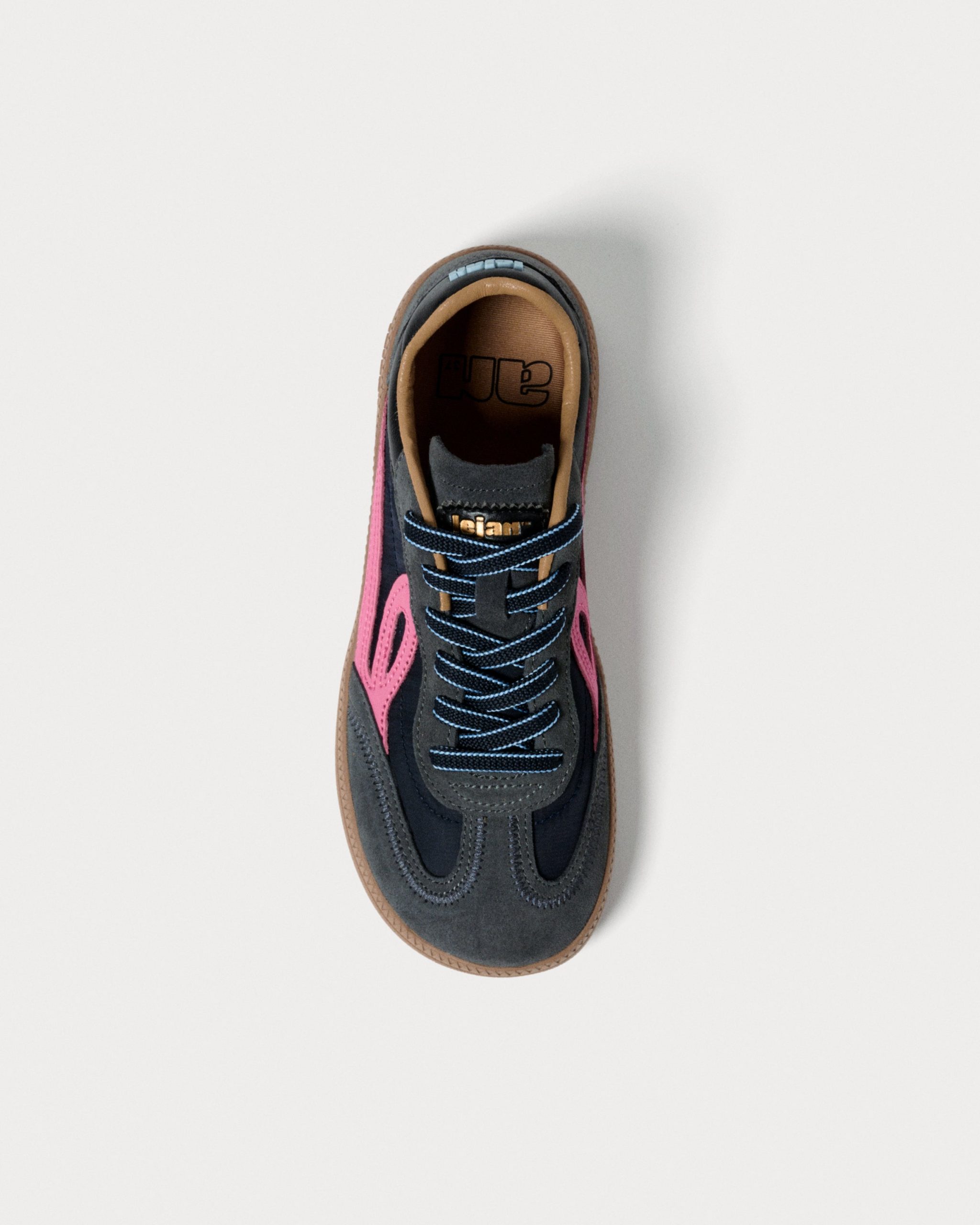 Lejan One – Navy / Electric Pink