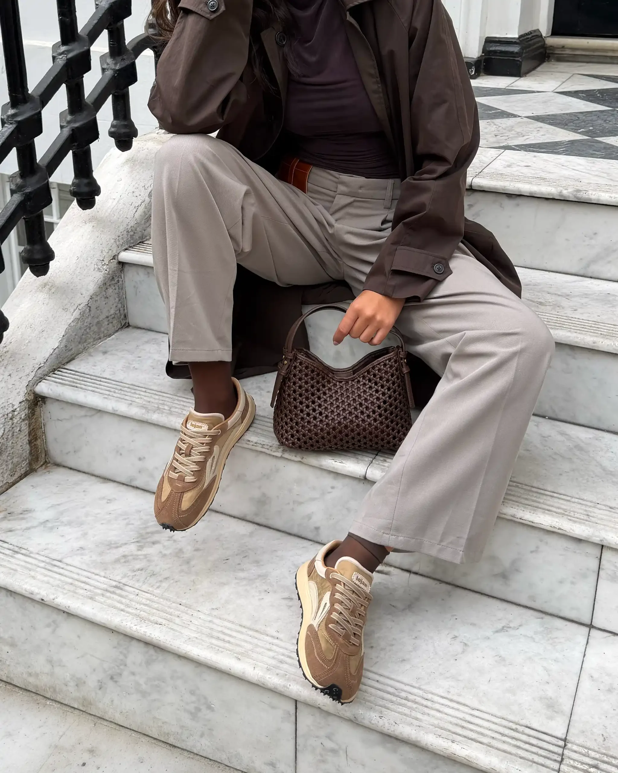 Lejan Melrose – Dark Beige