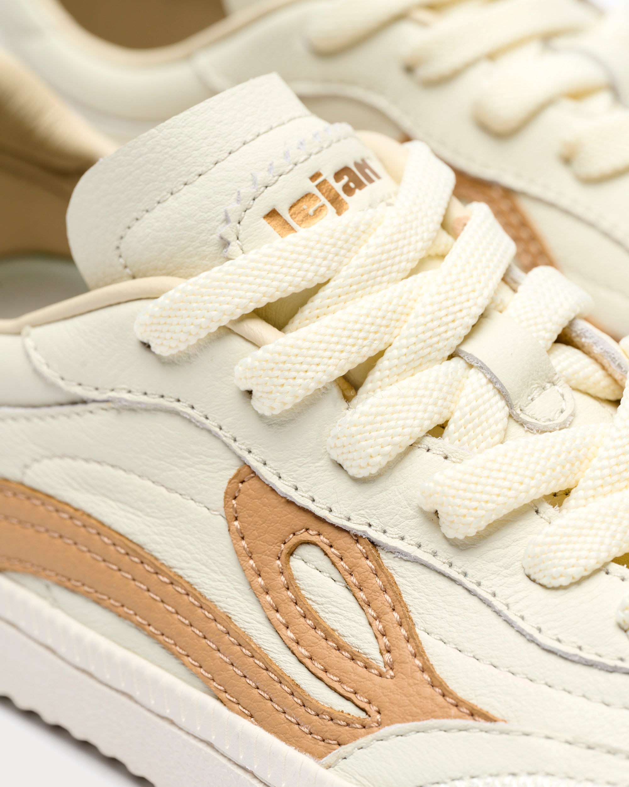 Lejan One Wide – Napa White