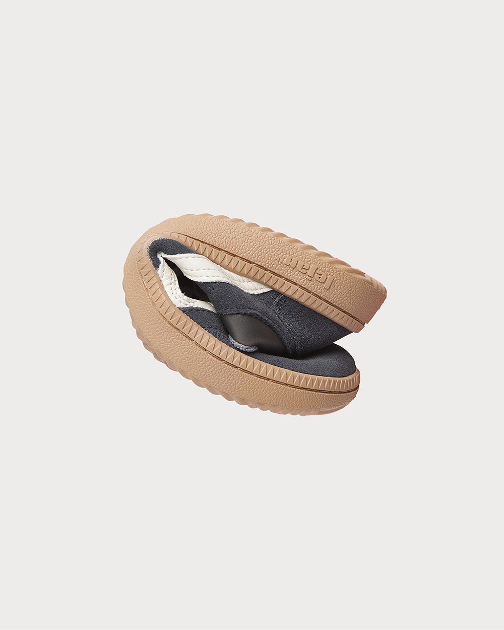 Lejan One – Grey
