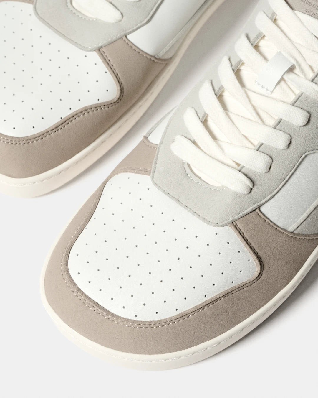 Majorca – Ivory (Man)